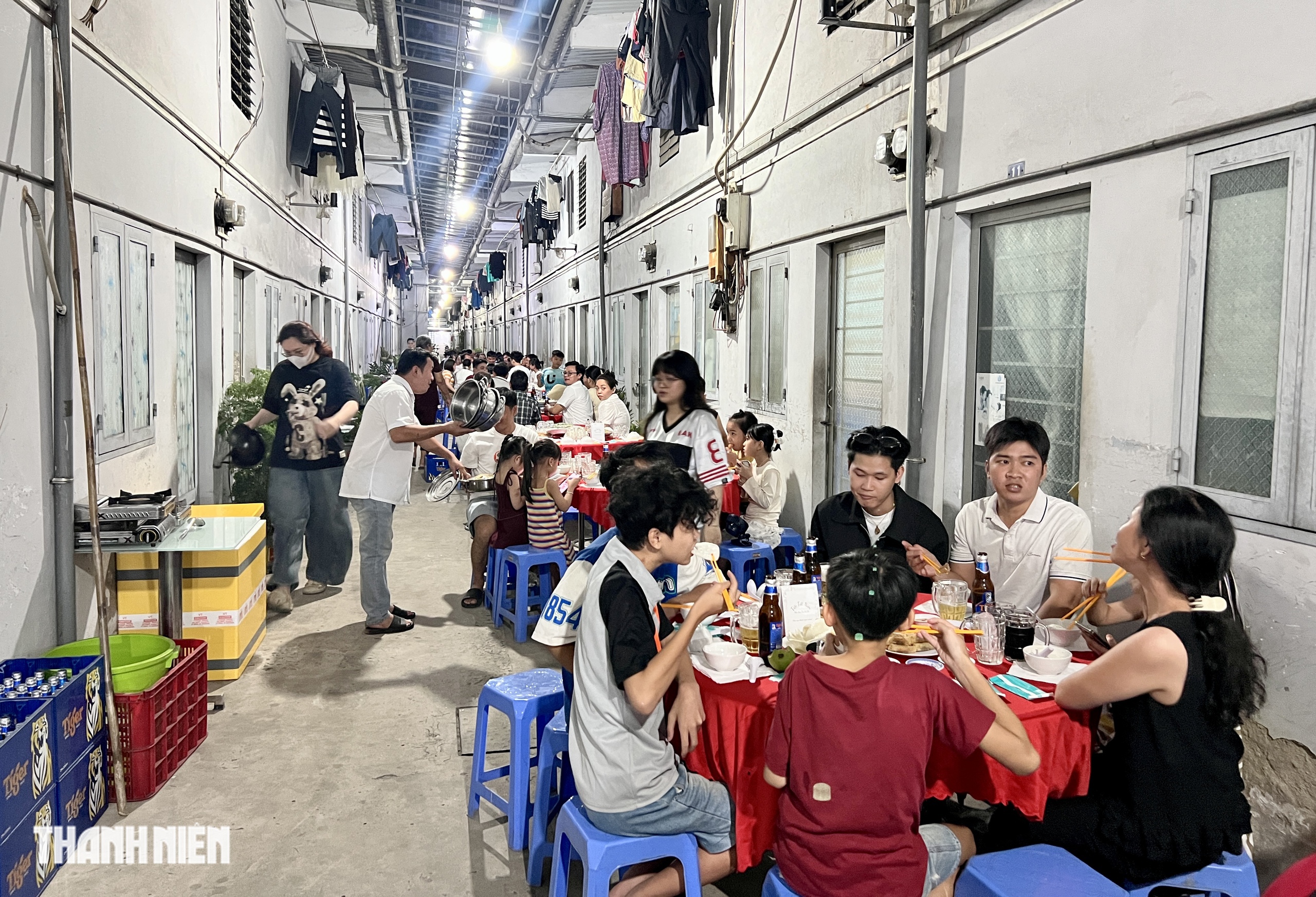 Chủ trọ chi 150 triệu đãi tất niên: Có 2 con dê, thực đơn 8 món- Ảnh 7.