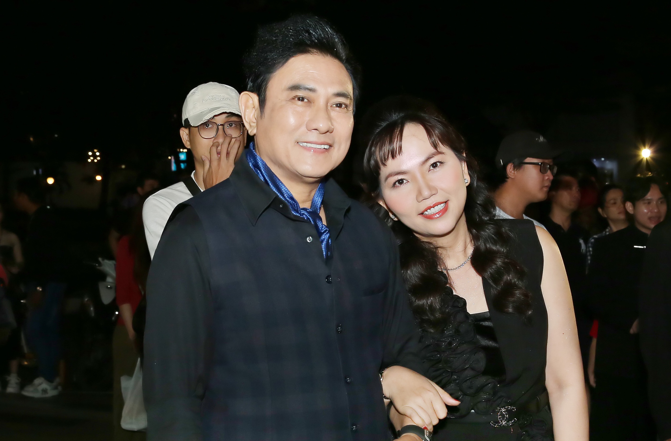 Diễn viên Hoàng Phúc tiết lộ hôn nhân với vợ kém 12 tuổi- Ảnh 1.