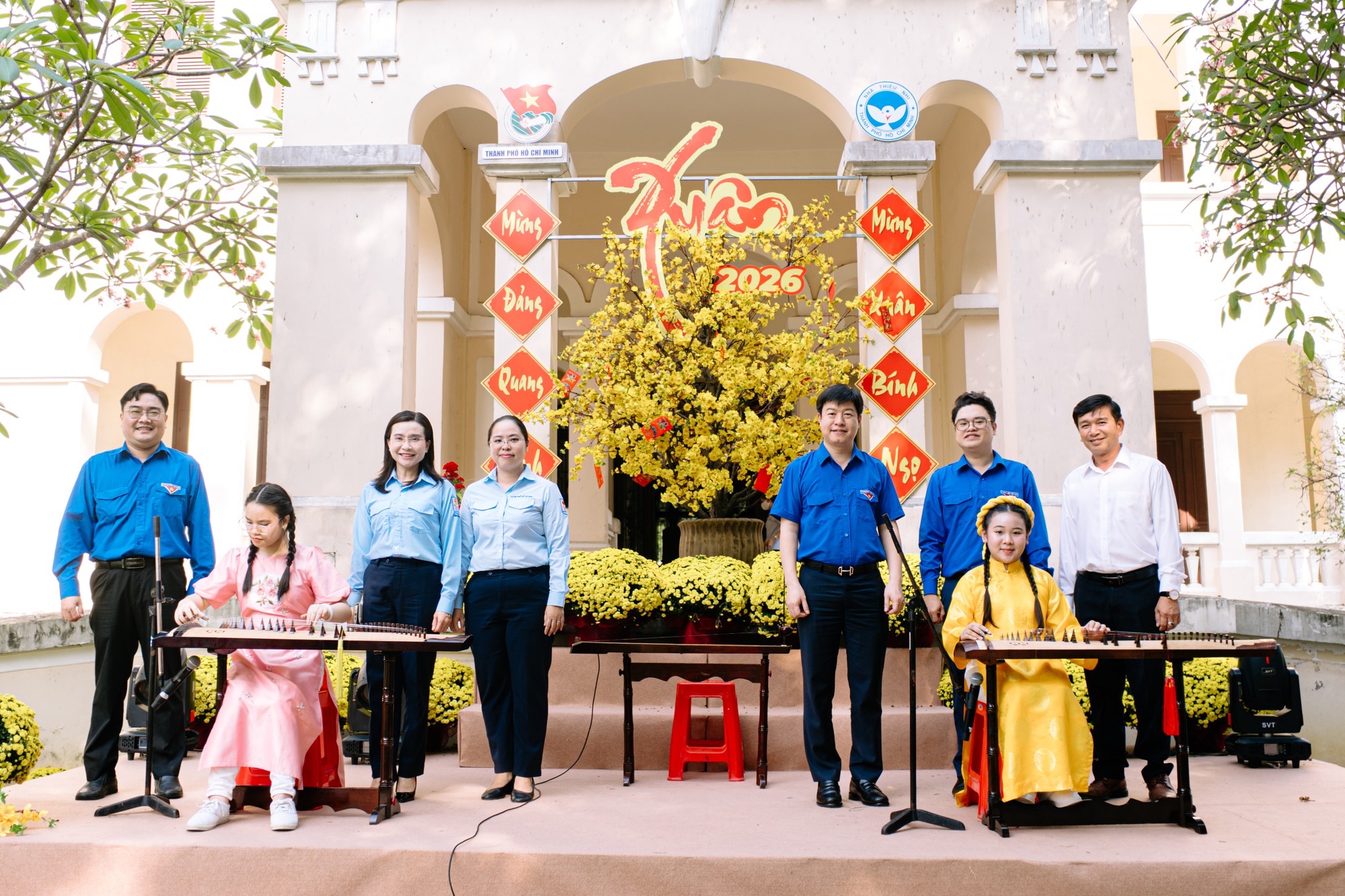 'Xuân sẻ chia - Tết yêu thương' đến với trẻ mồ côi, khó khăn- Ảnh 4.