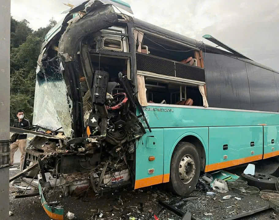 Tai nạn liên hoàn trên cao tốc Vân Phong – Nha Trang - Ảnh 1.