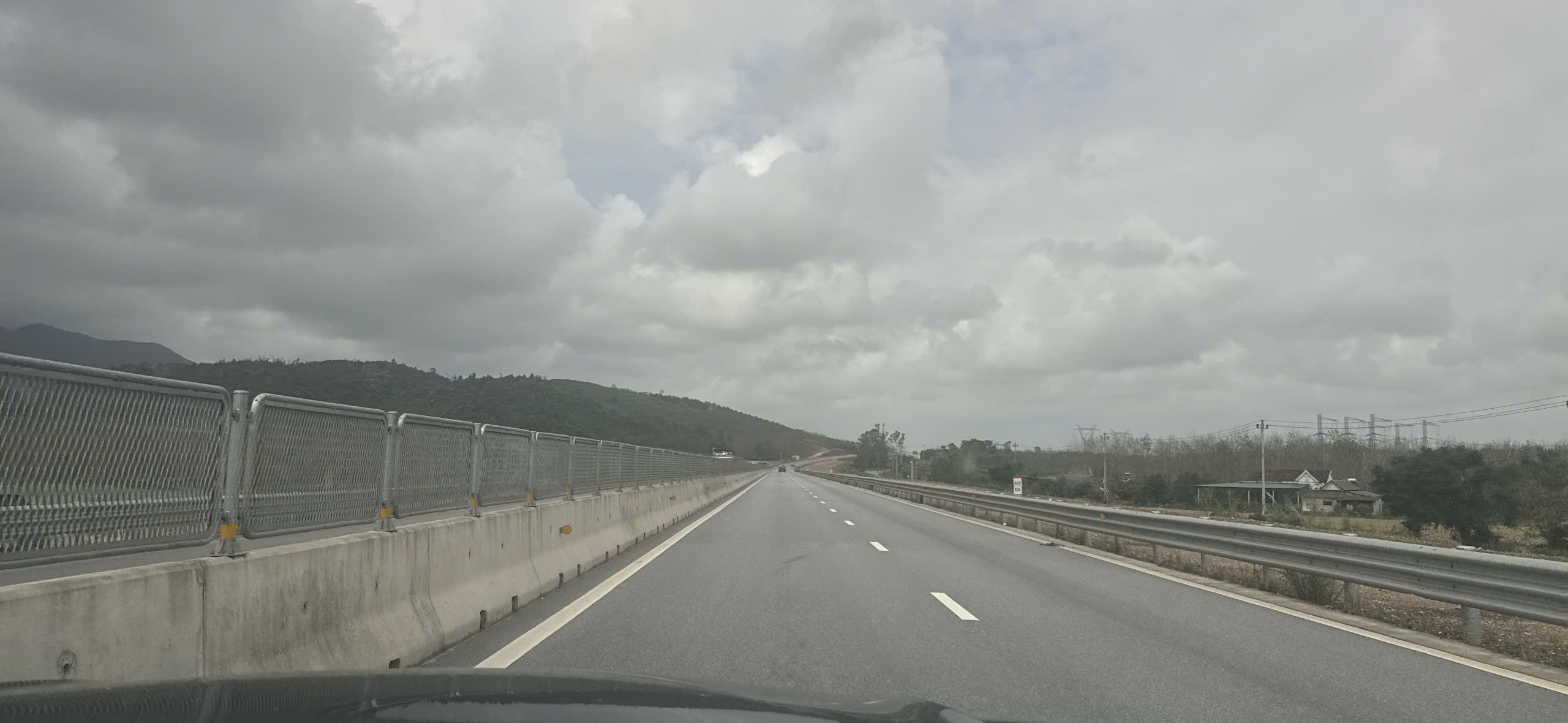 Mất thời gian, vất vả nhưng sao nhiều người vẫn chọn lái xe về quê dịp Tết? - Ảnh 4.