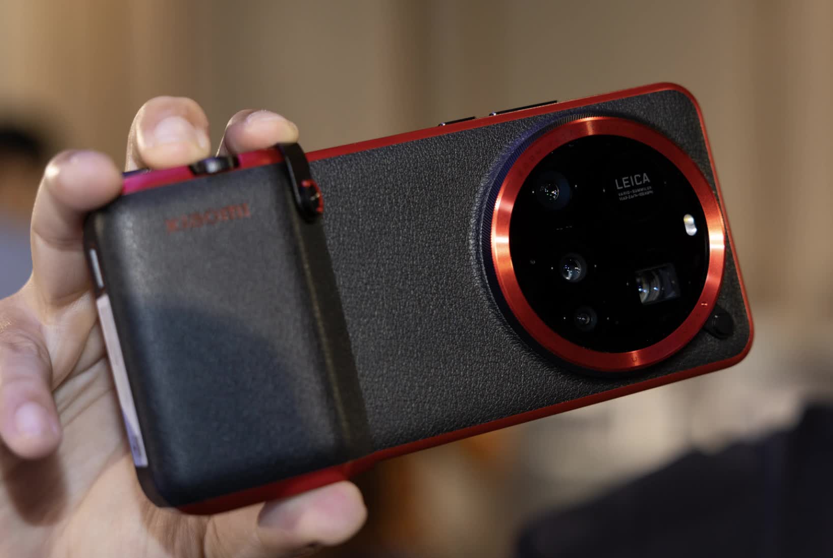 Những smartphone Android và iPhone nổi bật đầu năm 2026 - Ảnh 3.