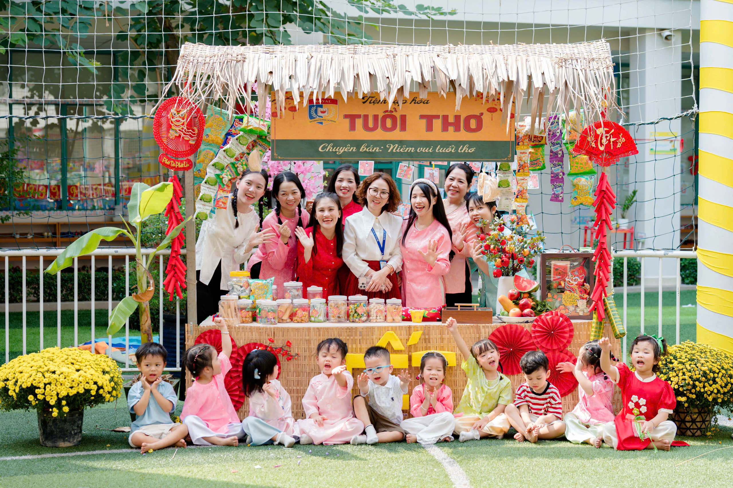 Học sinh Royal School kh&aacute;m ph&aacute; từ tết Việt đến xu&acirc;n to&agrave;n cầu- Ảnh 1.
