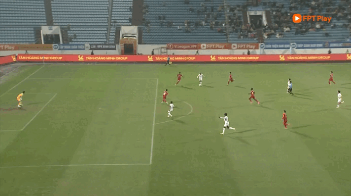 Nam Định phải tự tr&aacute;ch m&igrave;nh khi bị H&agrave; Tĩnh gỡ h&ograve;a ph&uacute;t 90+8, Xu&acirc;n Son &lsquo;đi đ&acirc;u&rsquo; rồi! - Ảnh 1.