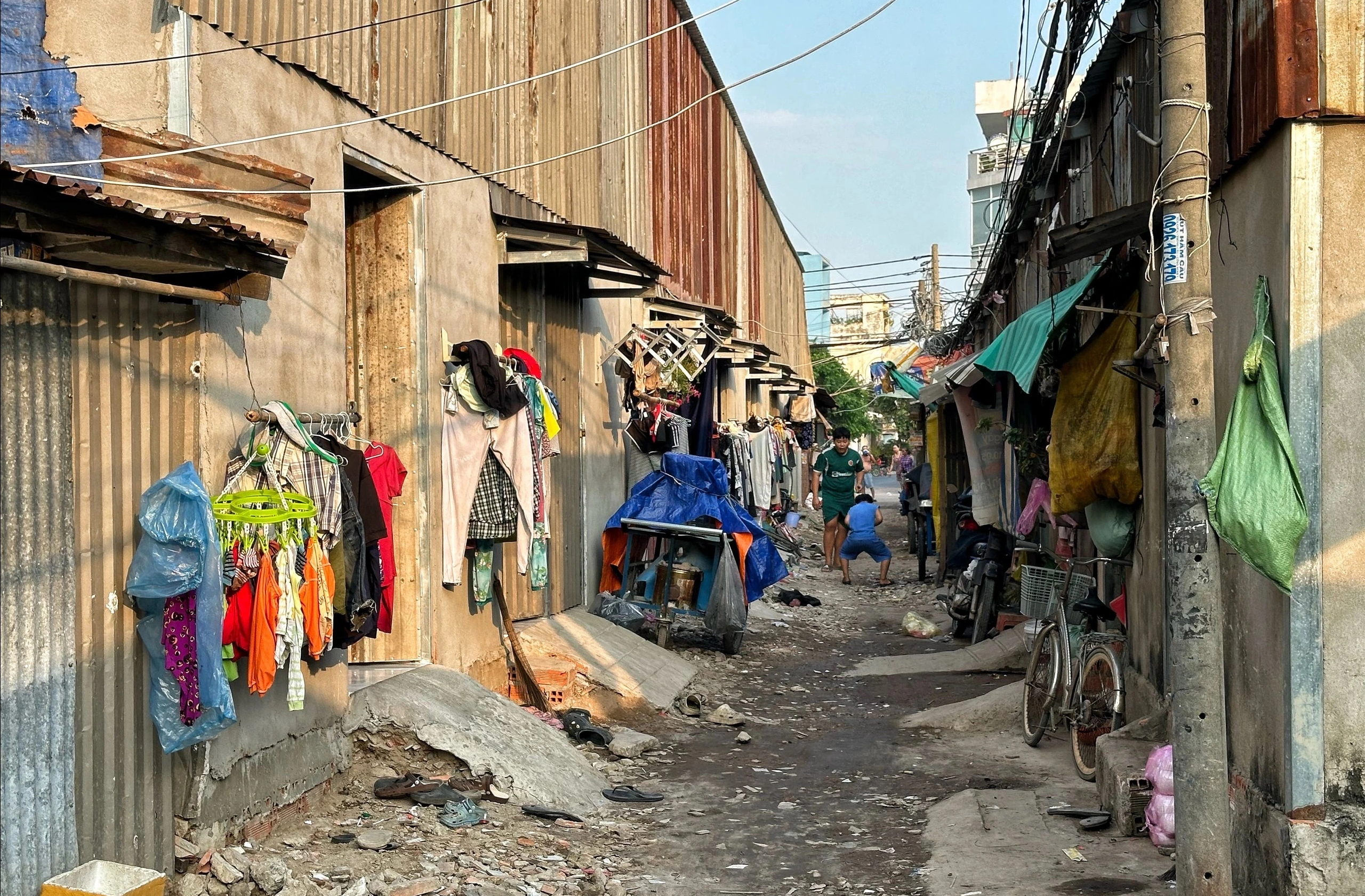 Tết lạ 'xóm chảy nước mắt' ở TP.HCM: Vì sao nhiều người bỏ nghề?- Ảnh 7.