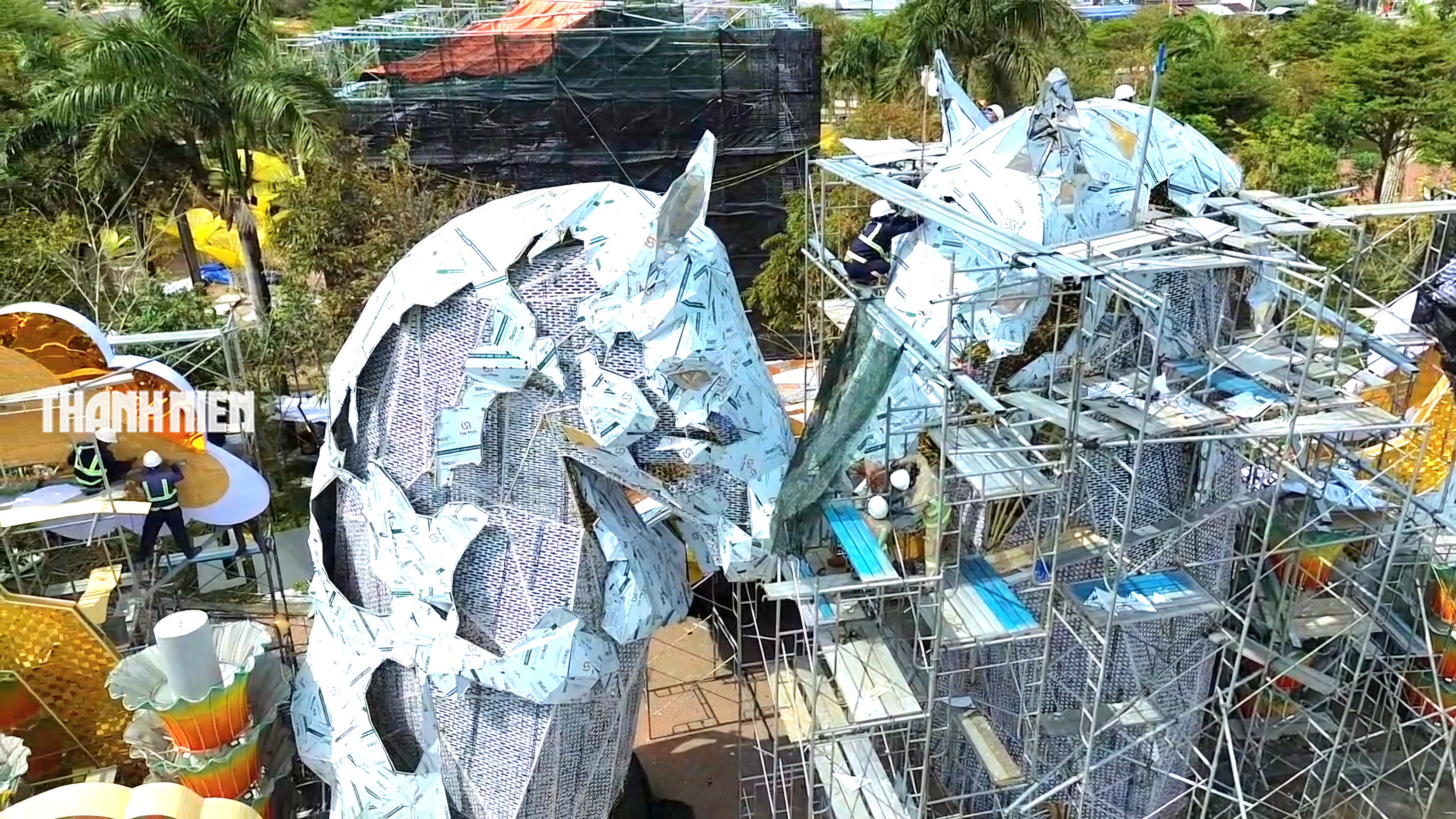 Linh vật ngựa Tuy H&ograve;a: Cho&aacute;ng ngợp 3 đại cảnh ngựa &lsquo;khủng&rsquo; đua top- Ảnh 3.