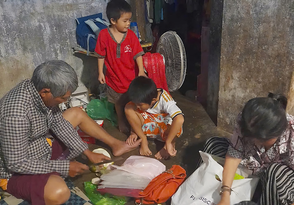 B&aacute;n v&eacute; số nu&ocirc;i vợ bệnh nặng v&agrave; Hai ch&aacute;u nội tại Gia Lai năm 2026 - Ảnh 2.