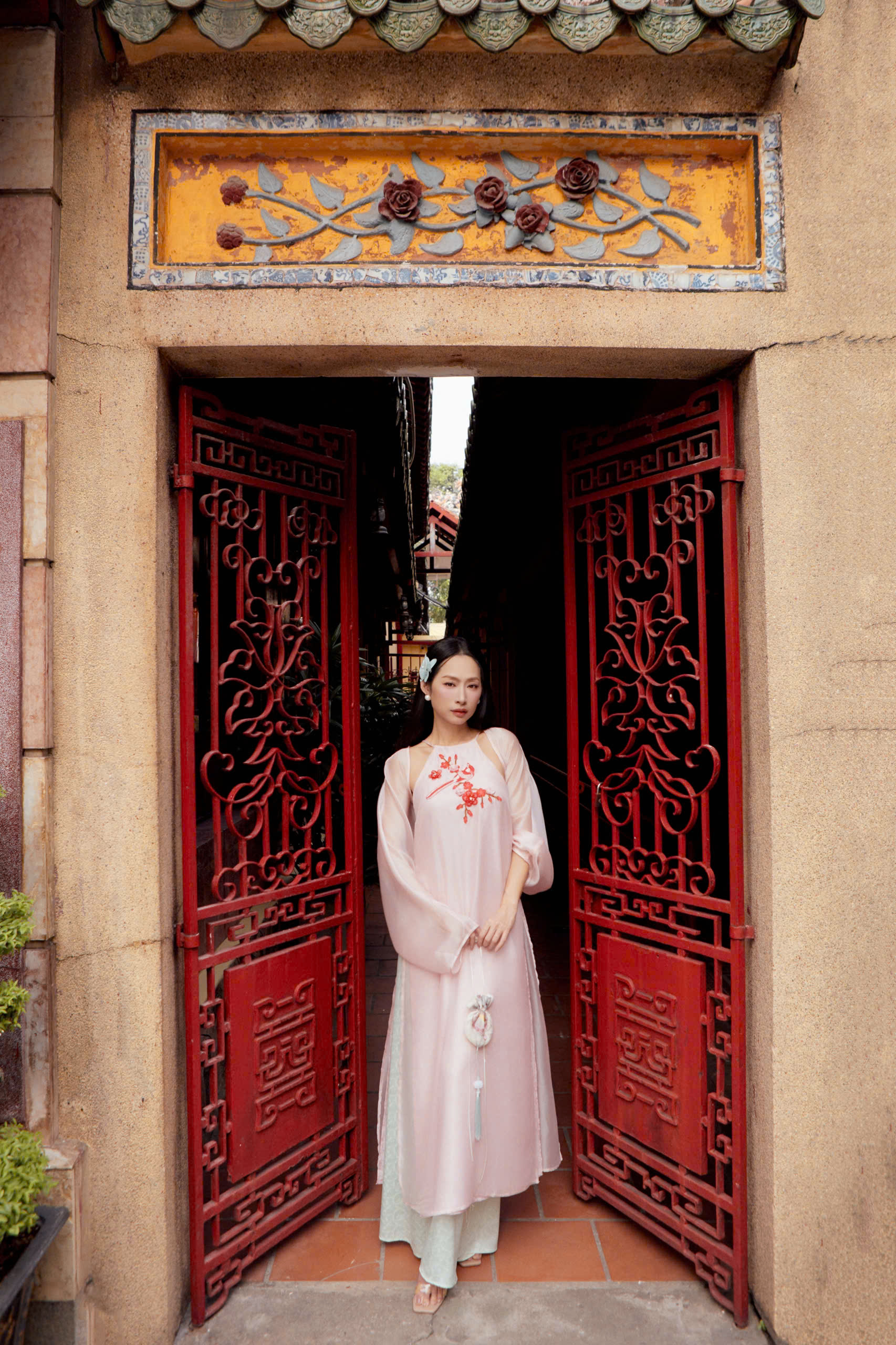 'Biểu tượng gợi cảm' thập ni&ecirc;n 2000 Quỳnh Thy giờ ra sao?- Ảnh 8.