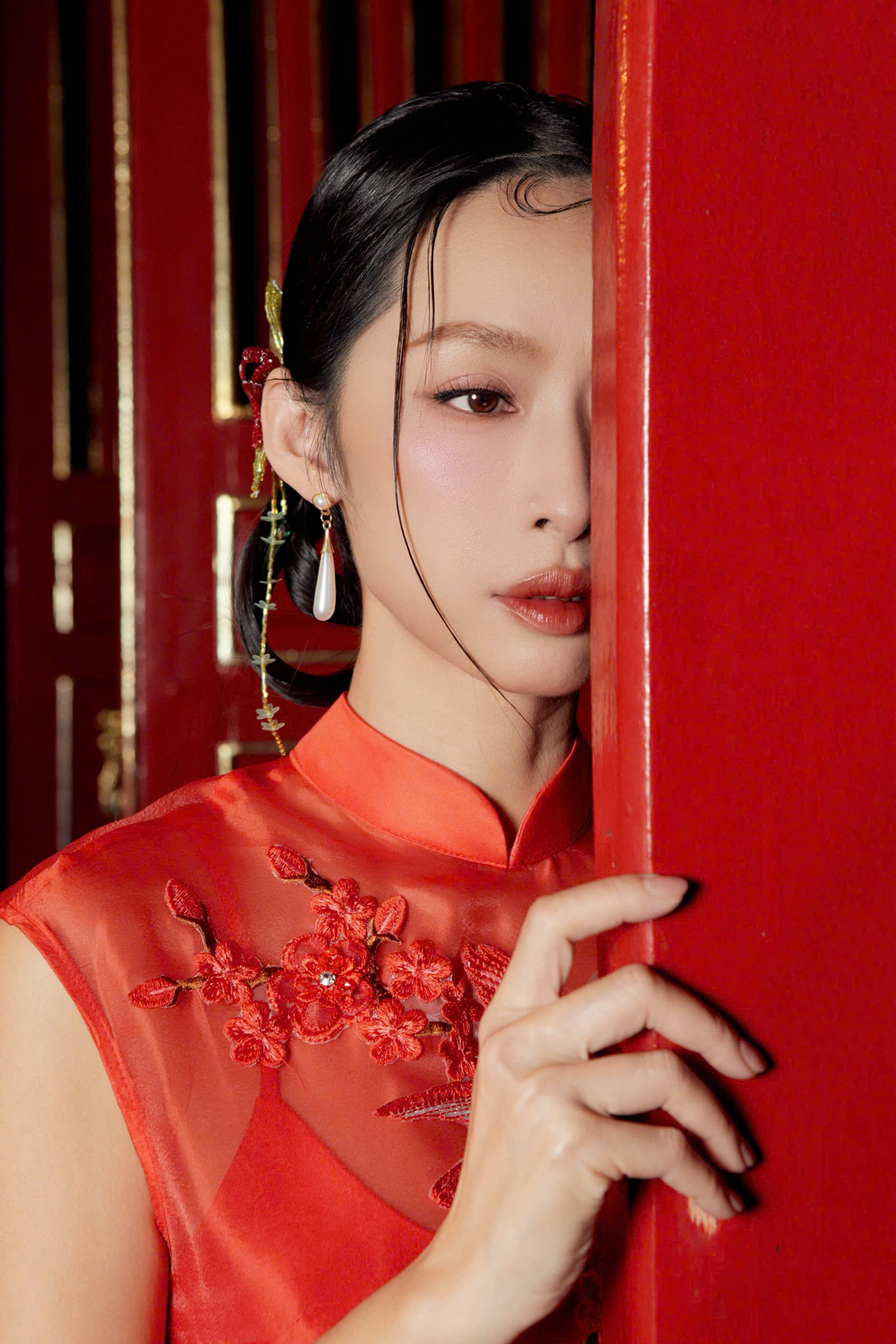 'Biểu tượng gợi cảm' thập ni&ecirc;n 2000 Quỳnh Thy giờ ra sao?- Ảnh 3.