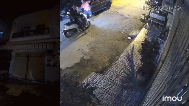 C&ocirc;ng an TP.HCM bắt nh&oacute;m thanh ni&ecirc;n tạt sơn nh&agrave; d&acirc;n để khủng bố đ&ograve;i nợ- Ảnh 3.