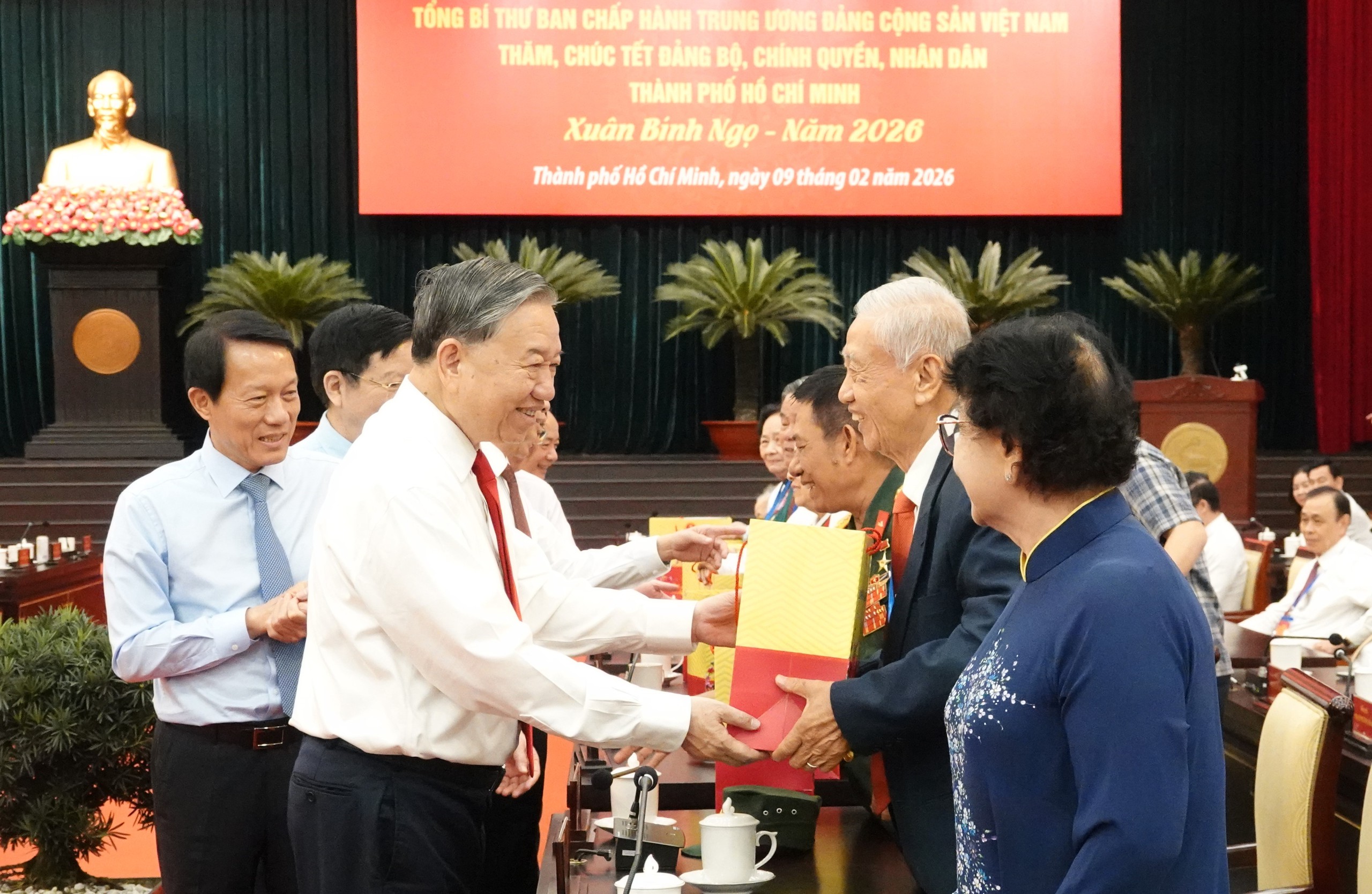 Tổng Bí thư, Chủ tịch nước Tô Lâm làm việc với TP.HCM - Ảnh 4.