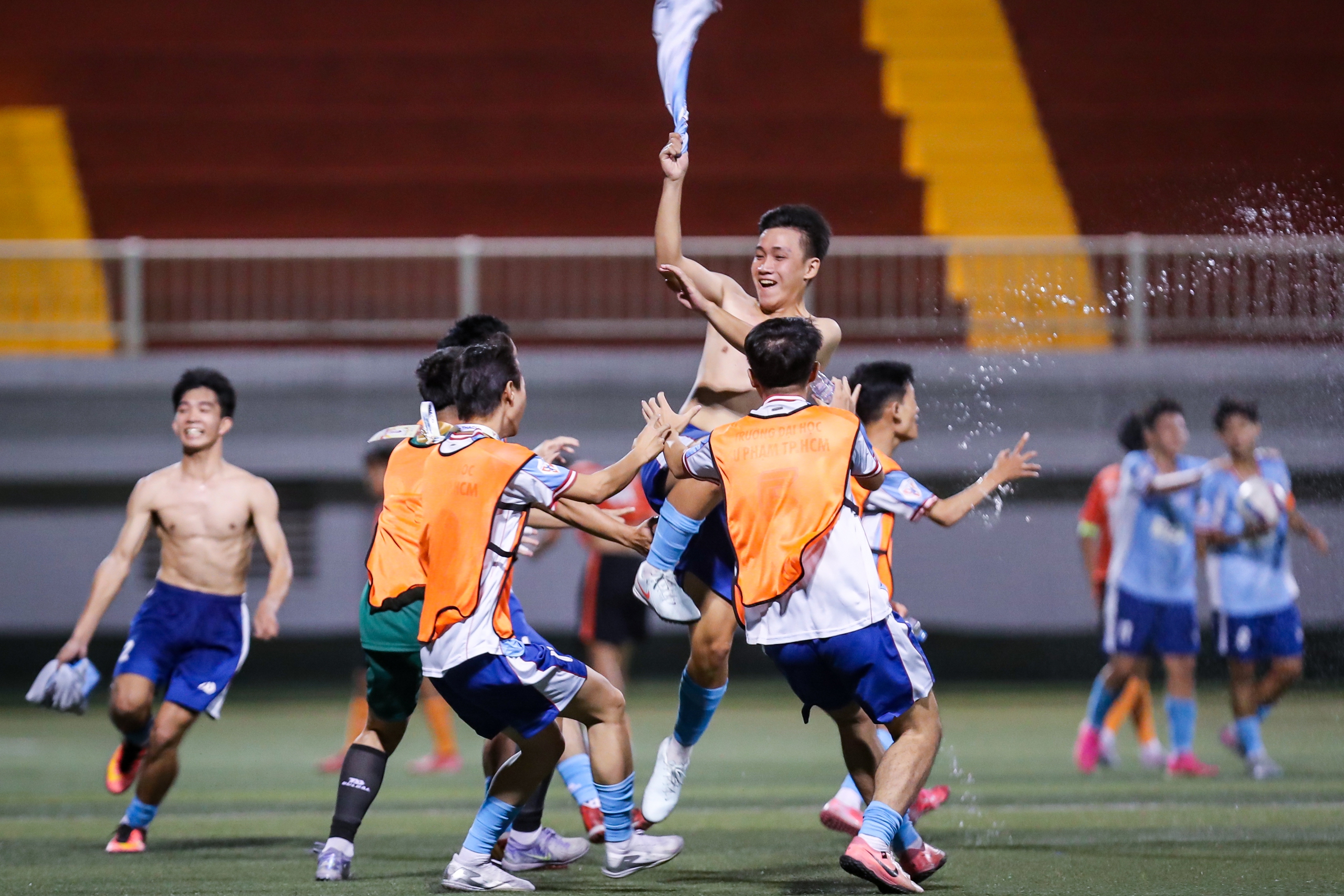 Đội Trường ĐH Sư phạm TP.HCM sẽ tạo 'địa chấn' ở Nha Trang? - Ảnh 1.