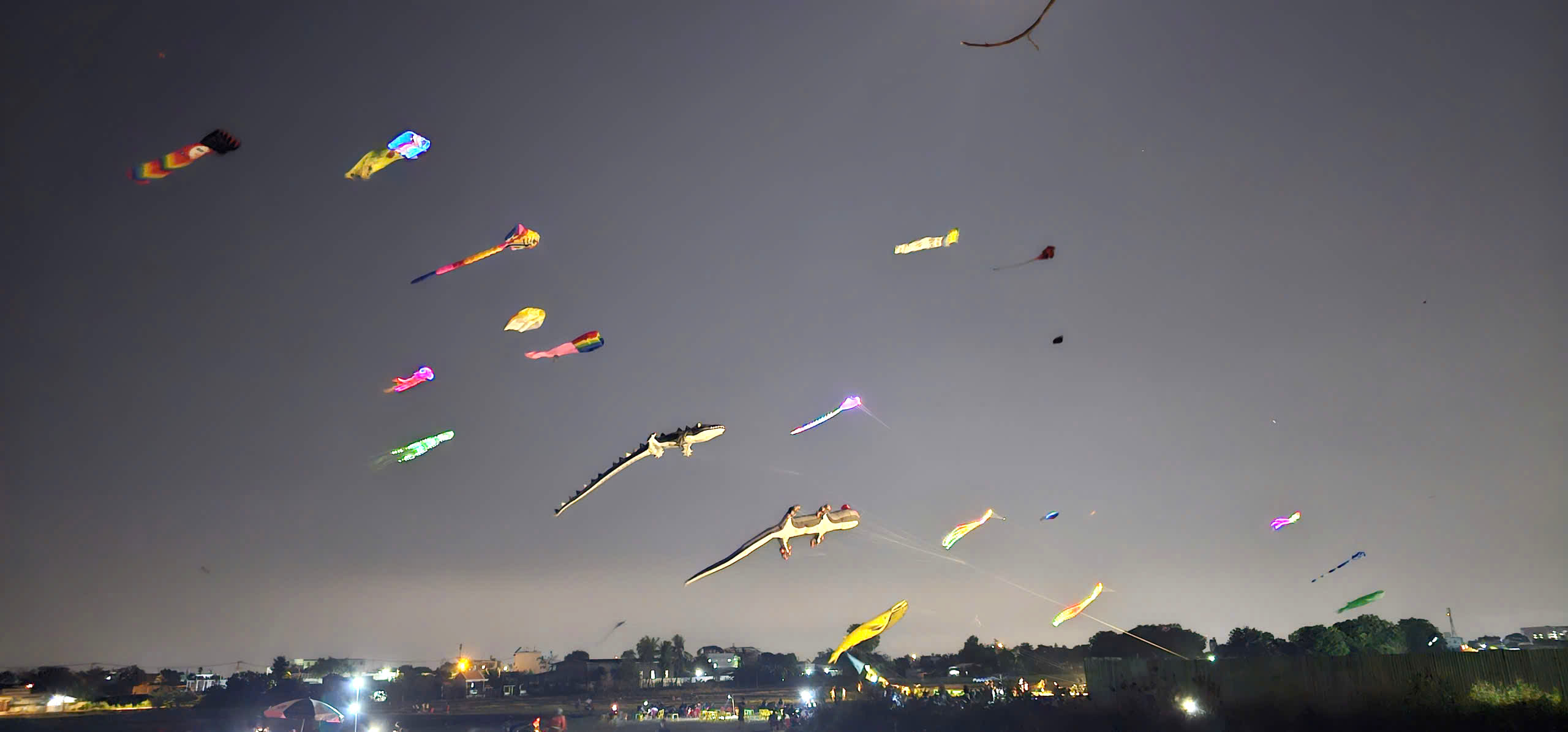 C&aacute;nh đồng diều B&agrave; Canh: Điểm vui chơi rực rỡ sắc m&agrave;u cho trẻ nhỏ cuối tuần - Ảnh 10.