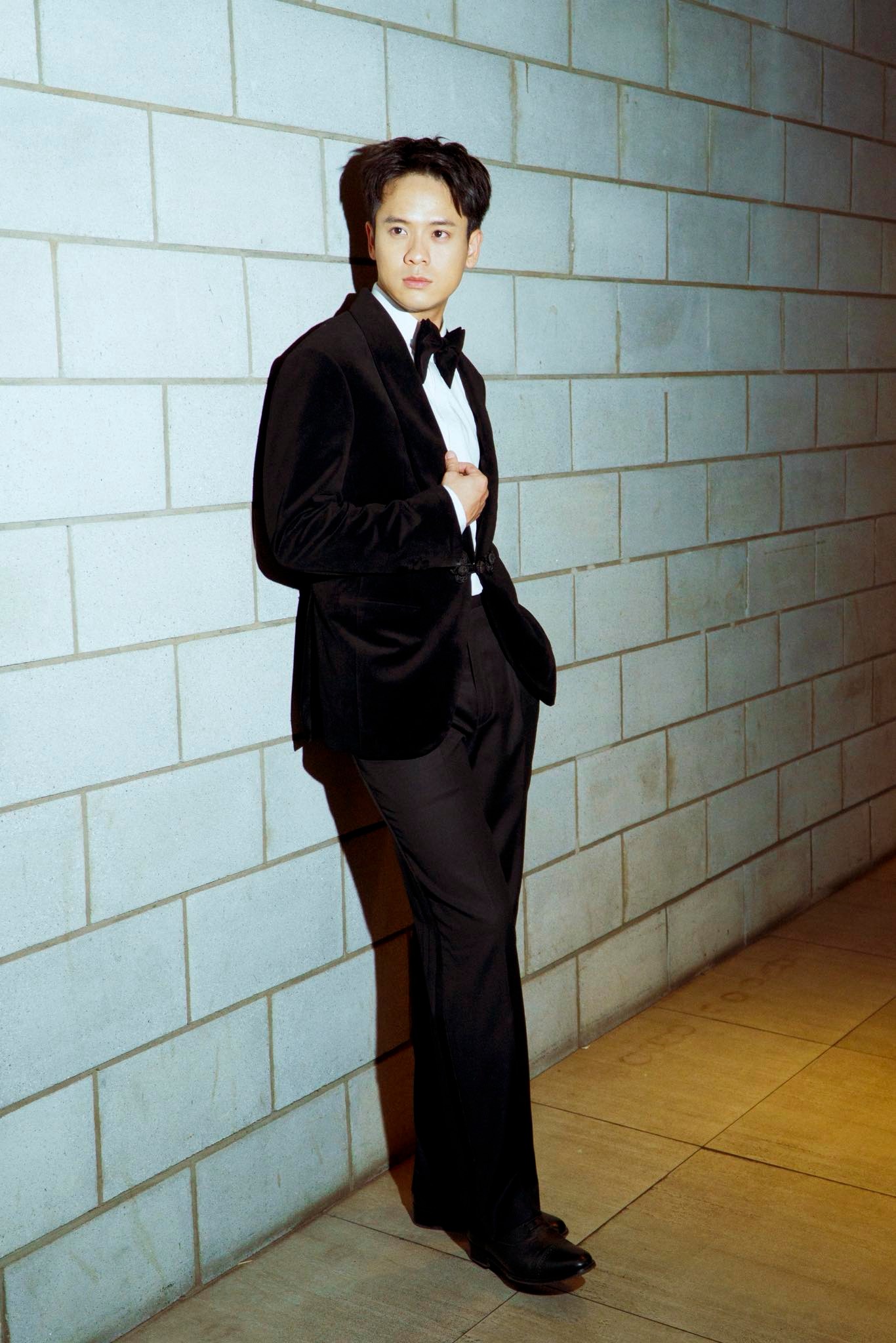 Nam chính 'Cảm ơn người đã thức cùng tôi': Từng nghĩ chạy xe ôm - Ảnh 1.