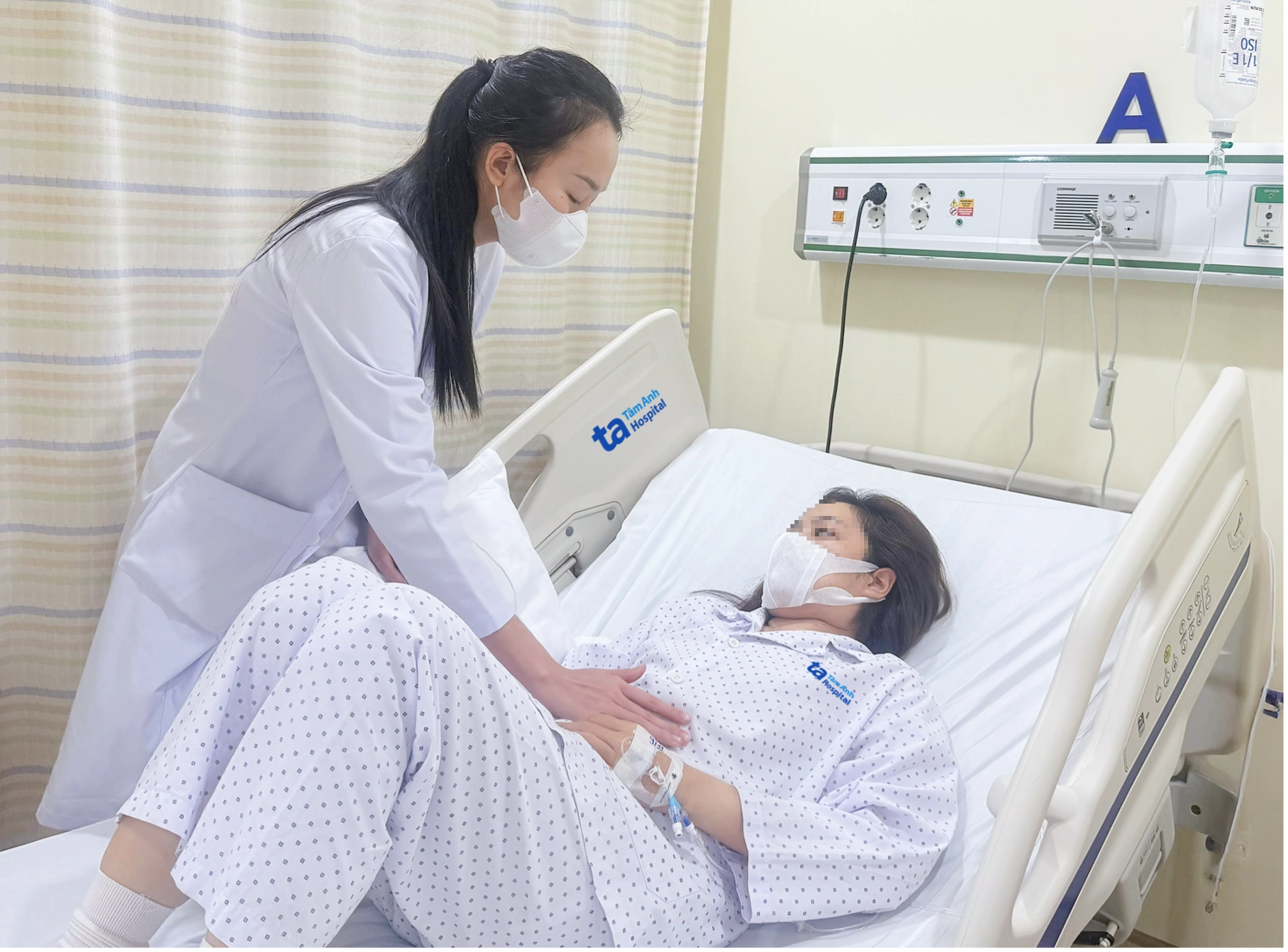 TP.HCM: Hàng loạt người nhập viện sau ăn bánh mì nghi ngộ độc thực phẩm - Ảnh 1.