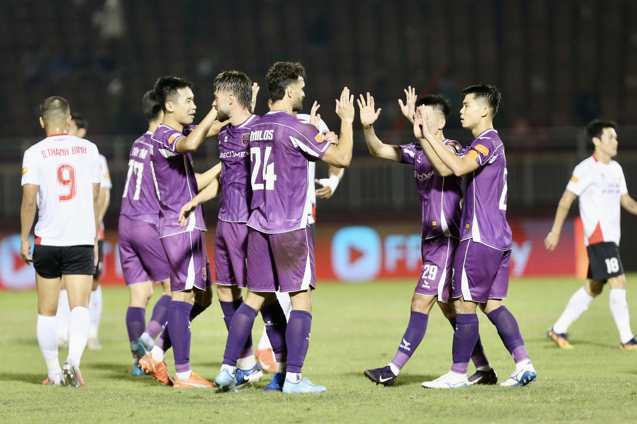 Tiến Linh tịt ngòi trước đội bóng cũ, CLB CA TP.HCM thua trận thứ 2 liên tiếp- Ảnh 3. Tiến Linh tịt ngòi trước đội bóng cũ, CLB CA TP.HCM thua trận thứ 2 liên tiếp - Ảnh 3.