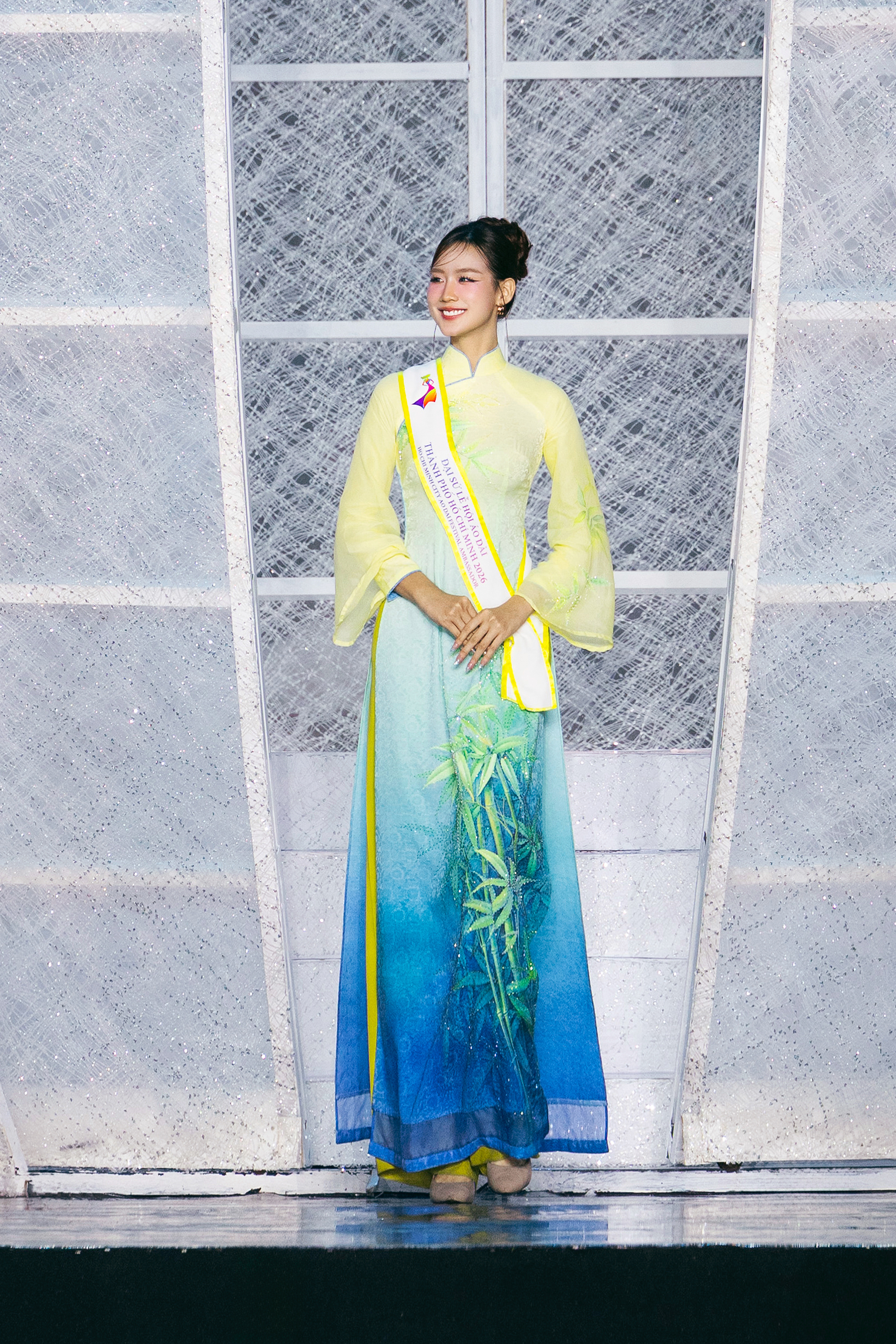 Nữ diễn vi&ecirc;n phim trăm tỉ đọ sắc Hoa hậu Thanh Thủy, Bảo Ngọc - Ảnh 4.