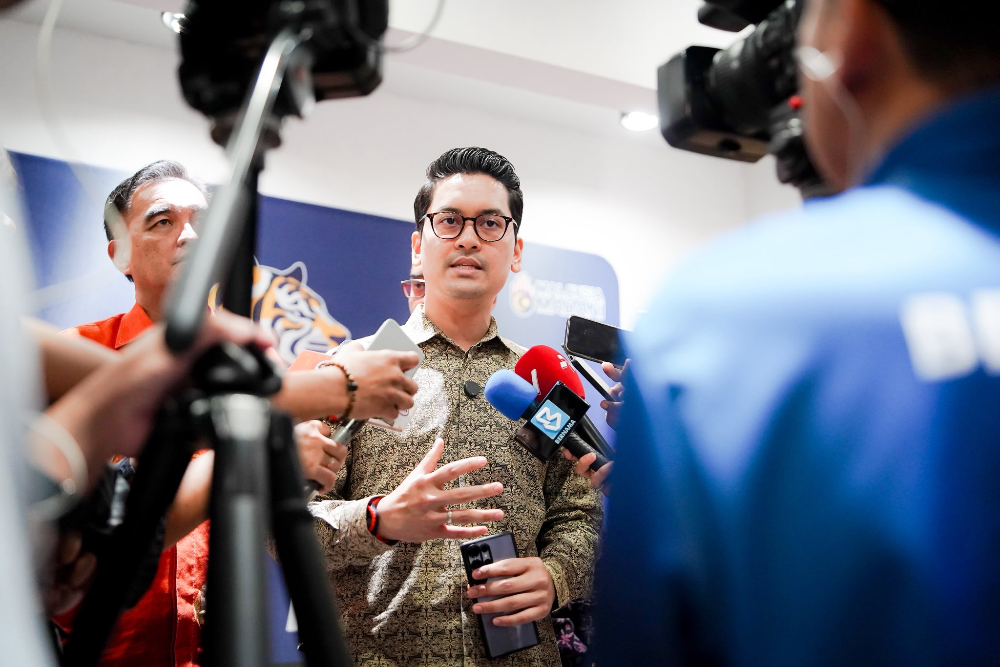 Ch&iacute;nh phủ Malaysia chấp nhận ph&aacute;n quyết CAS: 'Đ&oacute; l&agrave; b&agrave;i học lớn cho b&oacute;ng đ&aacute; quốc gia'- Ảnh 1.