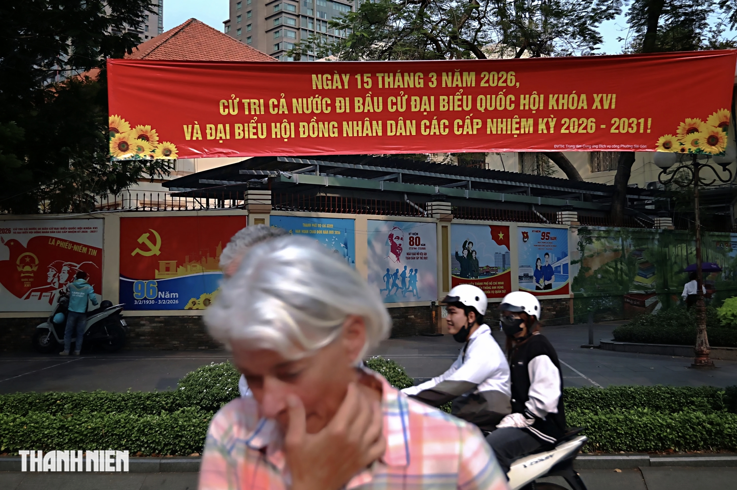 Bầu cử Quốc hội 2026: TP . HCM rực rỡ cờ hoa chào mừng ngày hội toàn dân - Ảnh 5.