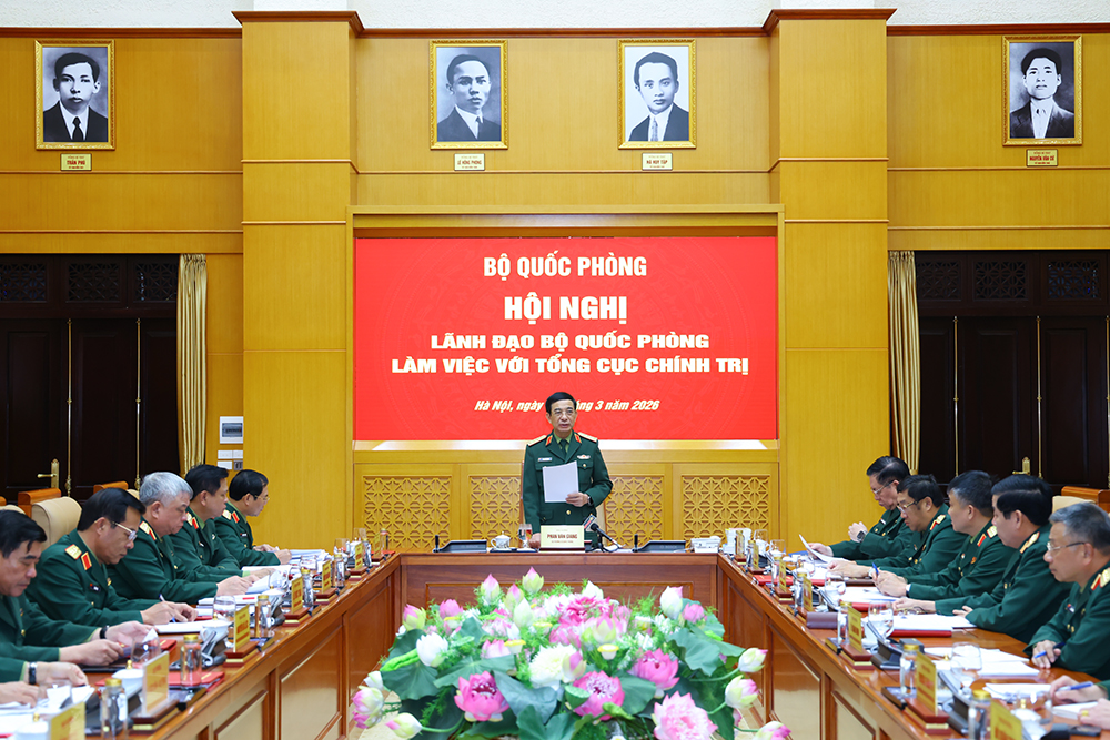 Đại tướng Phan Văn Giang l&agrave;m việc với Tổng cục Ch&iacute;nh trị về nhiệm vụ Quốc ph&ograve;ng 2026 - Ảnh 1.
