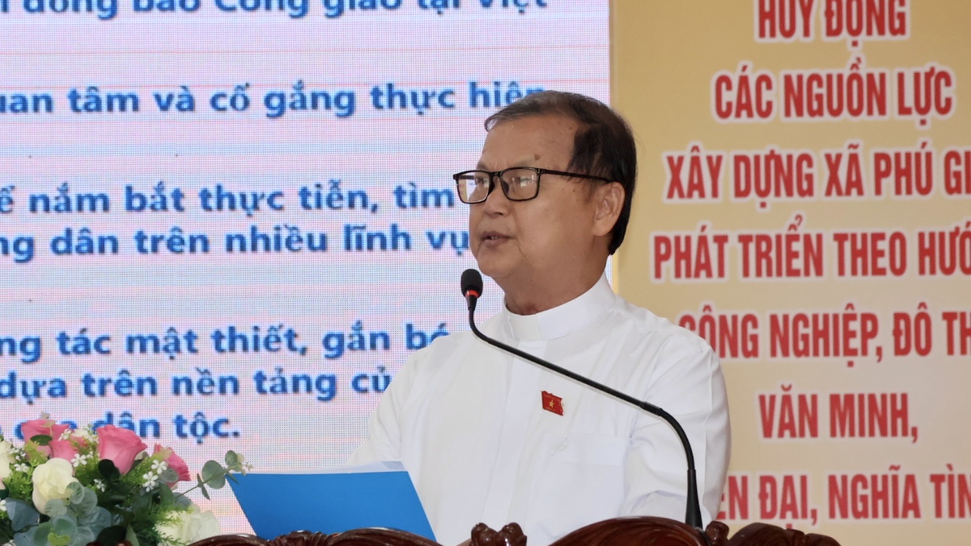 Cử tri TP.HCM đề nghị quan t&acirc;m v&ugrave;ng n&ocirc;ng th&ocirc;n, an to&agrave;n kh&ocirc;ng gian mạng - Ảnh 7.