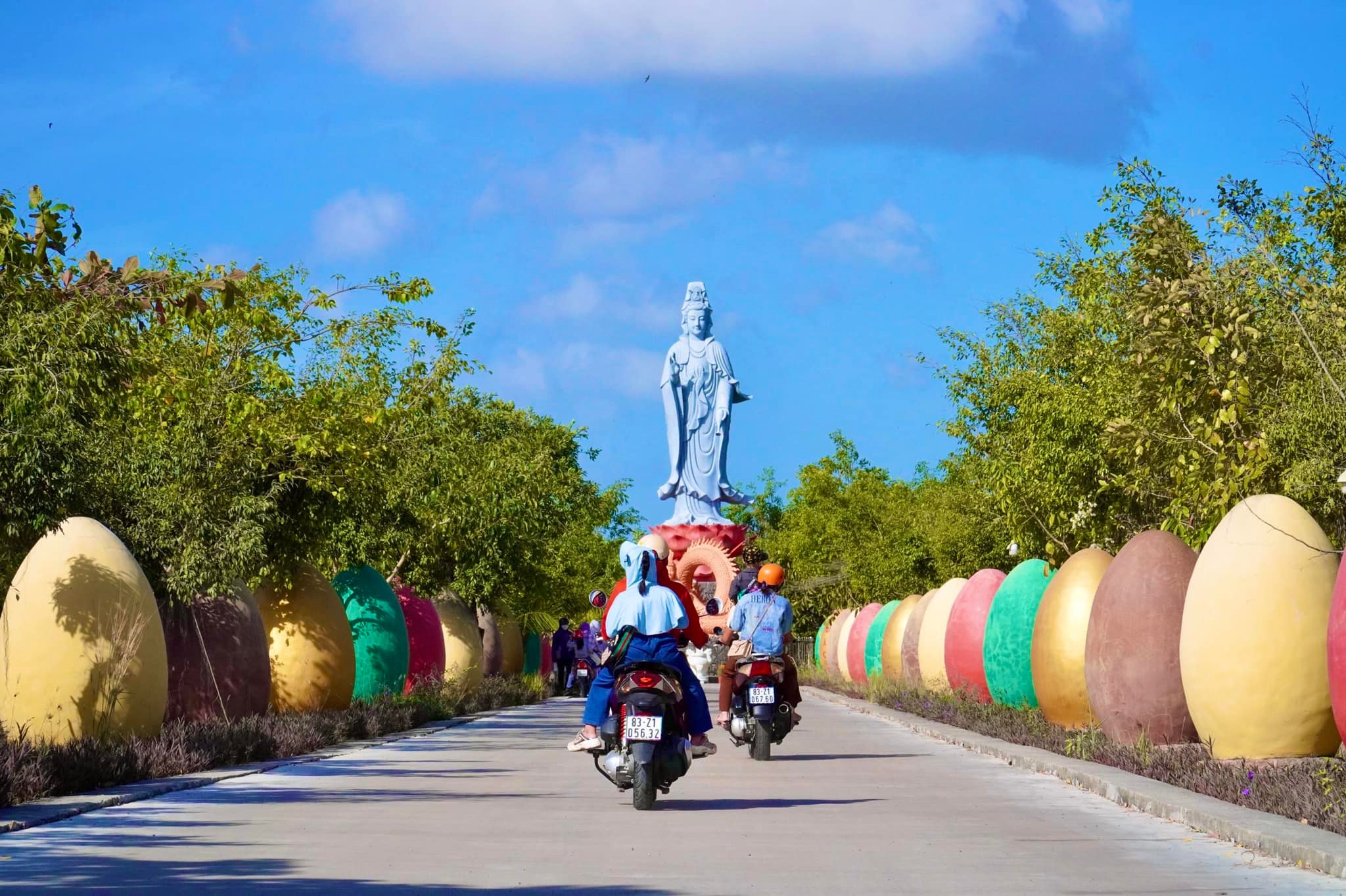 Ngôi chùa lớn nhất Cần Thơ và mái ấm cho những phận đời neo đơn - Ảnh 4.