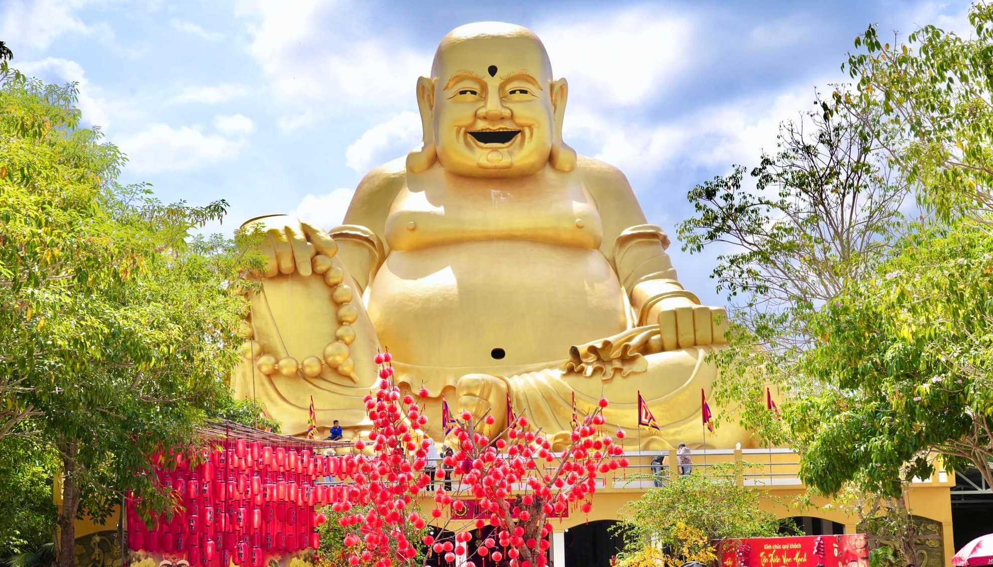 Ngôi chùa lớn nhất Cần Thơ và mái ấm cho những phận đời neo đơn - Ảnh 7.