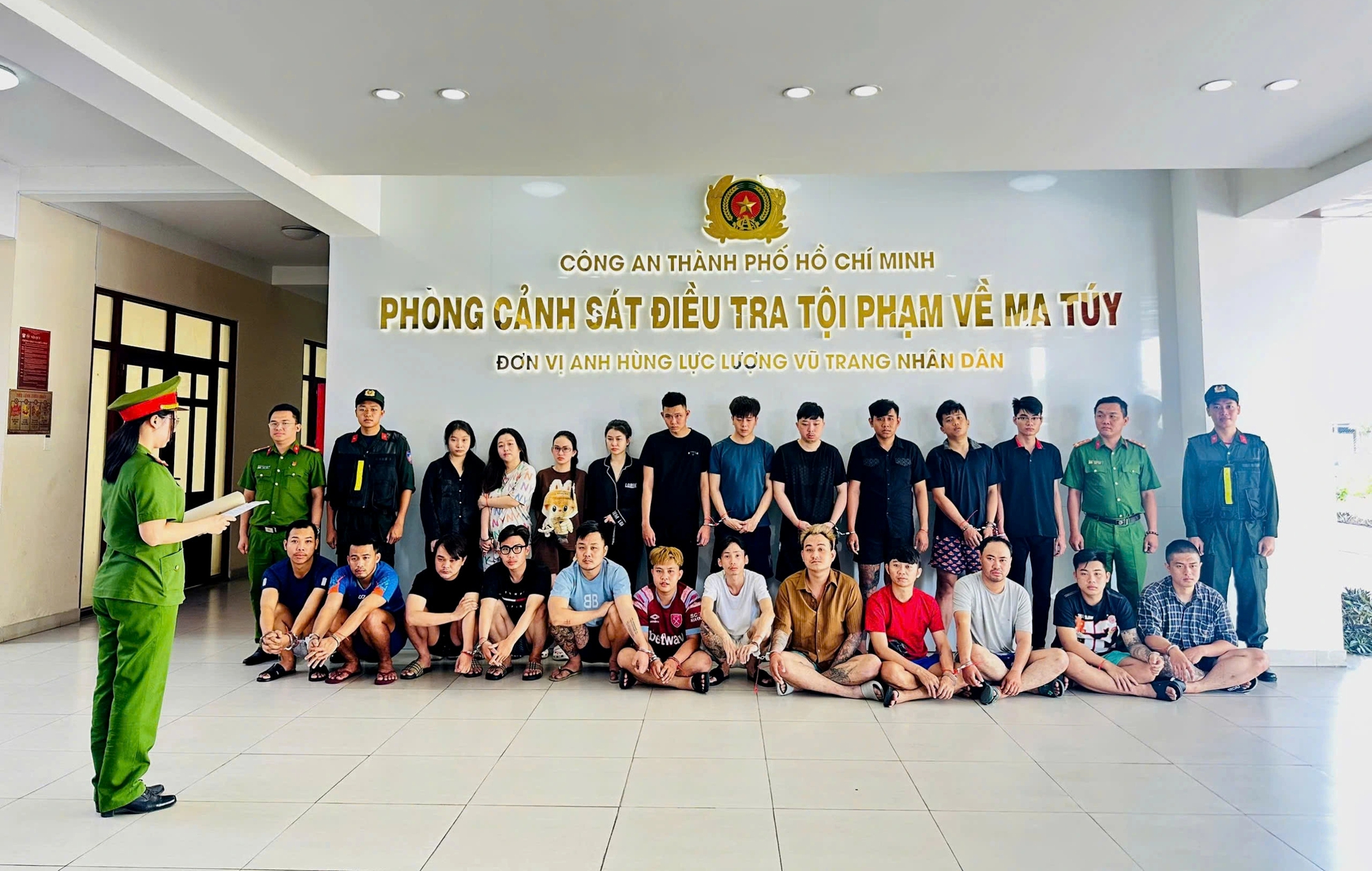 TP.HCM: Triệt phá đường dây vận chuyển ma túy từ biên giới Campuchia về tiêu thụ- Ảnh 1.