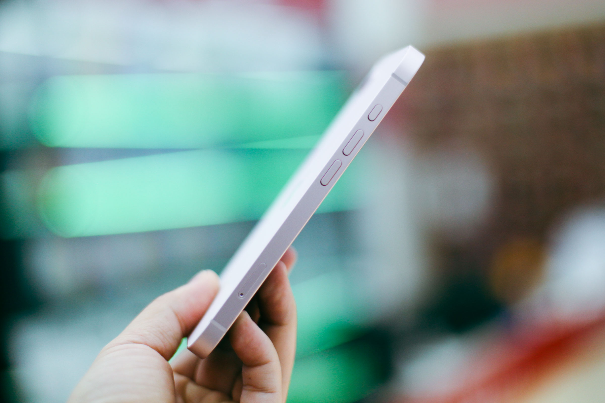 iPhone 17 gi&aacute; rẻ mở b&aacute;n tại Việt Nam, gi&aacute; từ 18 triệu đồng - Ảnh 7.