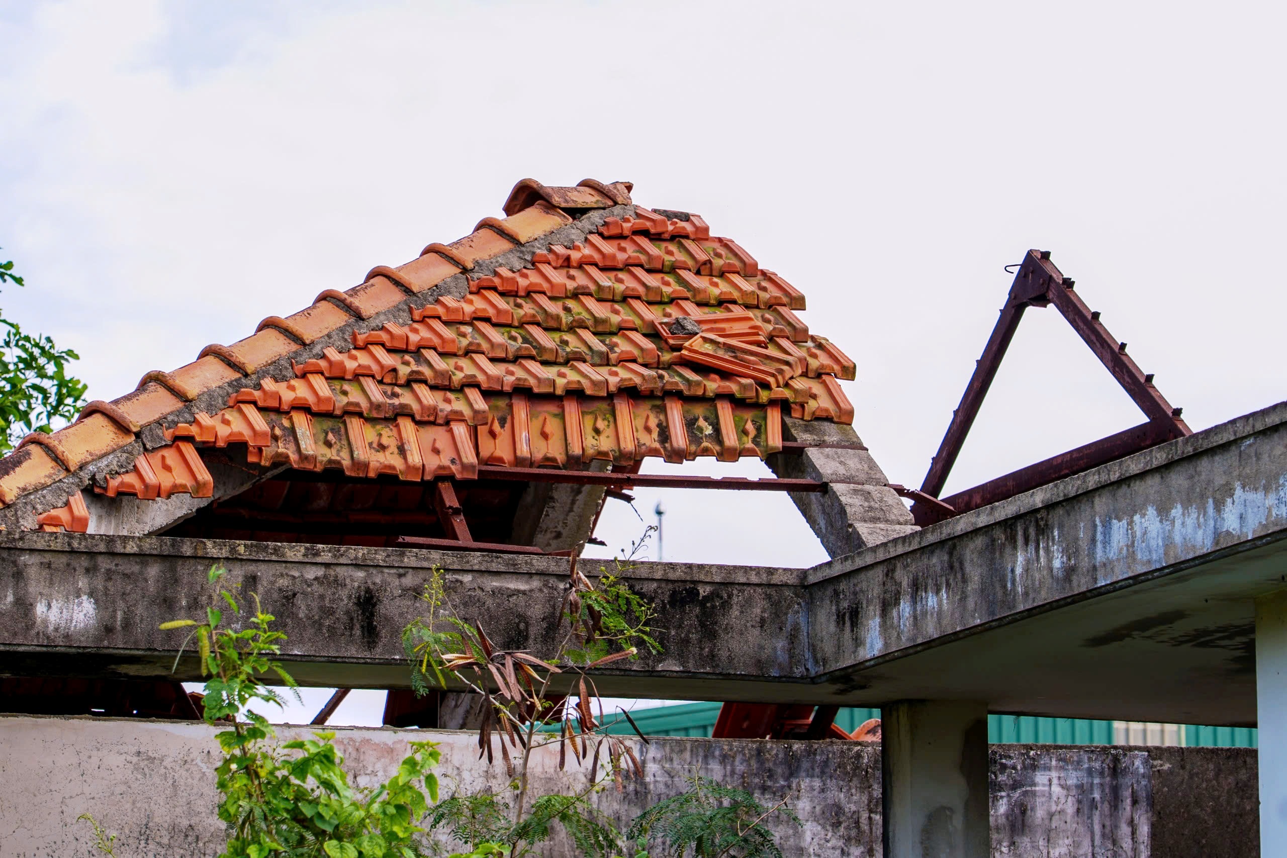 Đ&agrave; Nẵng: Cận cảnh nh&agrave; hỏa t&aacute;ng 'ma' 13 tỉ đồng bỏ hoang hơn 2 thập kỷ- Ảnh 12.