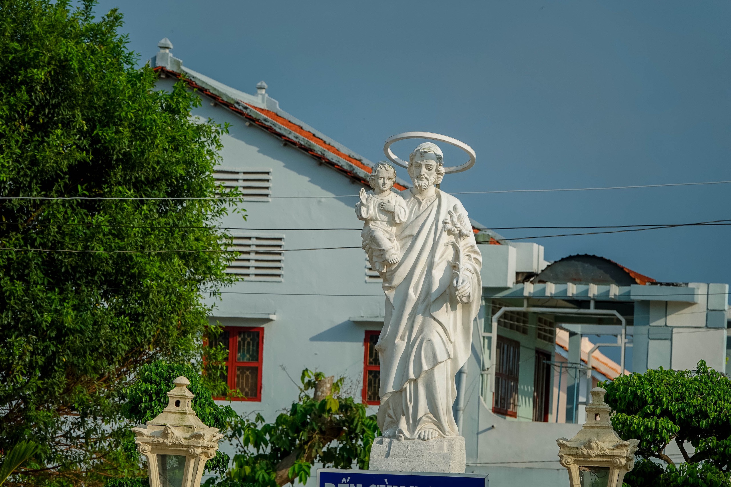 Th&aacute;nh đường C&ugrave; Lao Gi&ecirc;ng 150 năm tuổi giữa l&ograve;ng An Giang v&agrave; sức h&uacute;t cộng đồng - Ảnh 8.