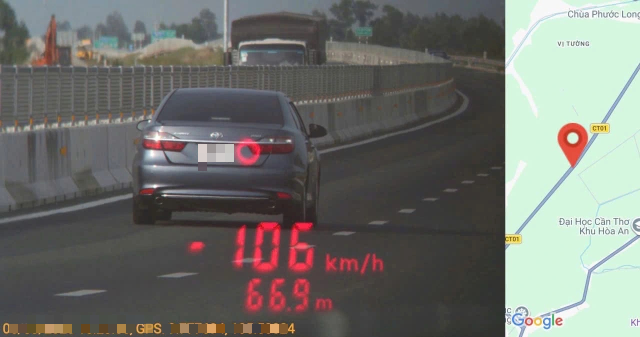 Hàng chục ô tô chạy quá tốc độ trên cao tốc Cần Thơ - Hậu Giang- Ảnh 1.