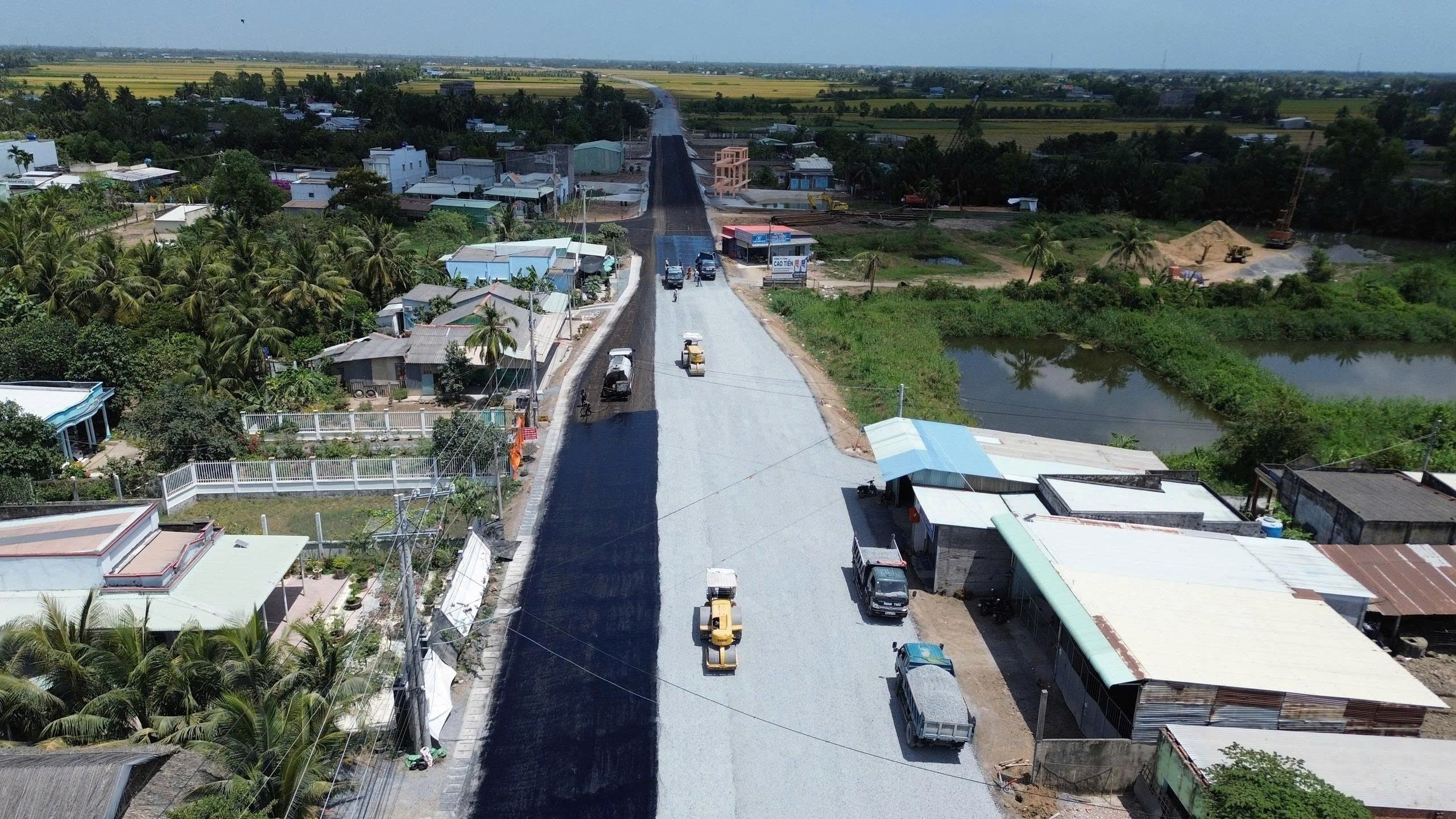 Đường hơn 2.400 tỉ kết nối Đồng Th&aacute;p với c&aacute;c tỉnh tăng tốc về đ&iacute;ch- Ảnh 2.