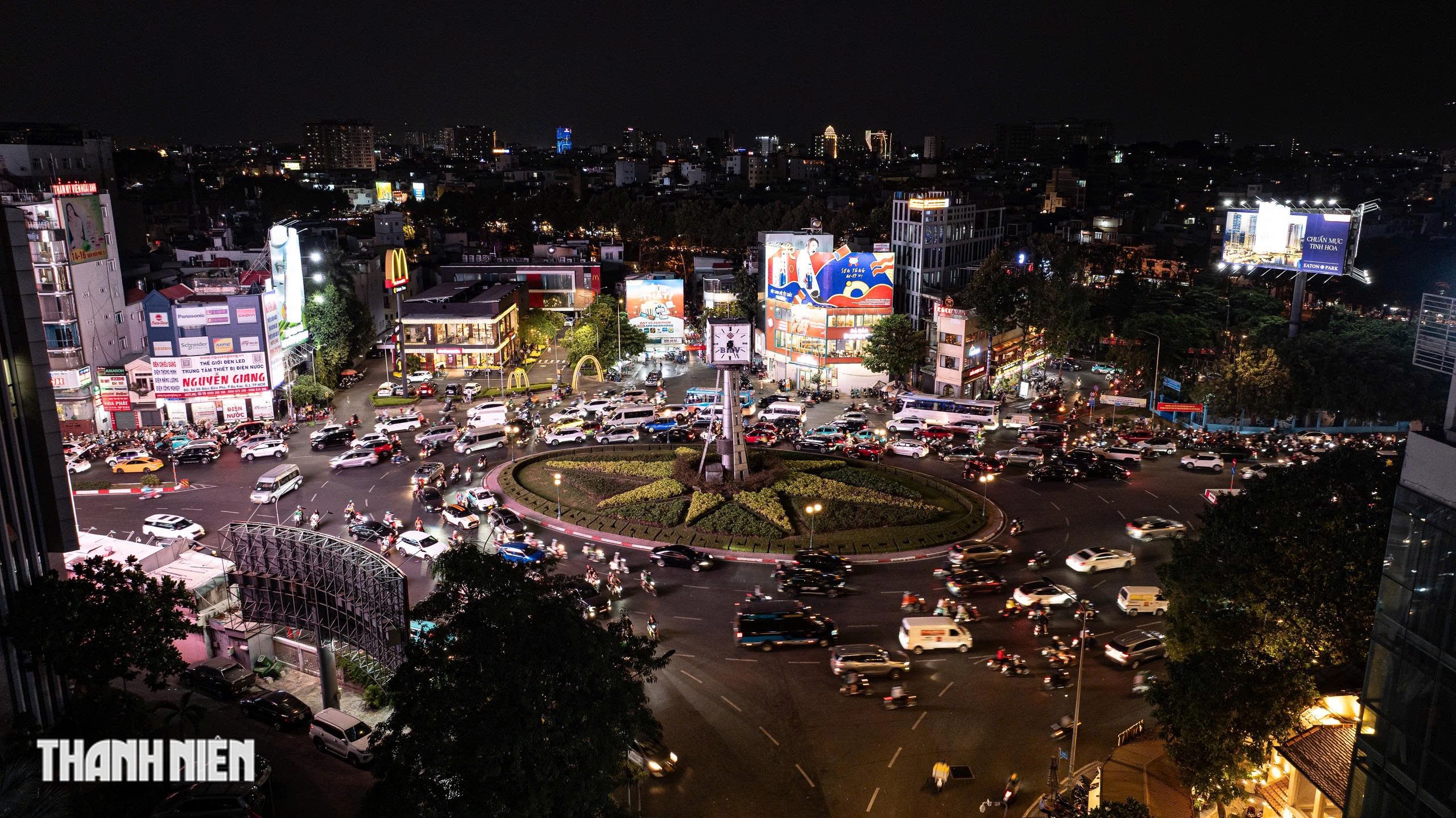 TP.HCM t&iacute;nh th&aacute;o dỡ v&ograve;ng xoay Điện Bi&ecirc;n Phủ, điểm n&oacute;ng kẹt xe giờ cao điểm- Ảnh 7.