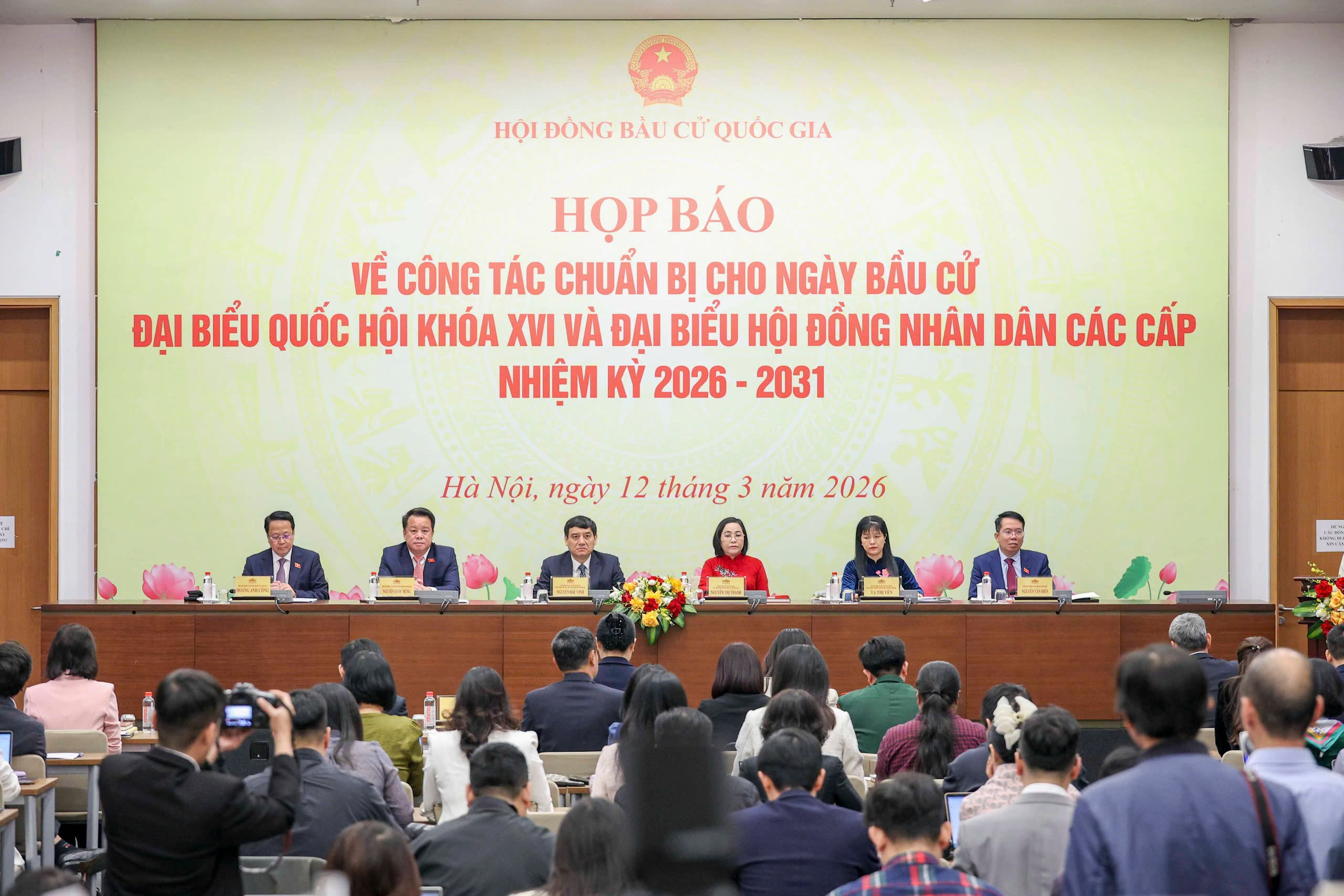 Hội đồng bầu cử quốc gia đ&atilde; tiếp nhận 50 đơn thư khiếu nại, tố c&aacute;o- Ảnh 2.