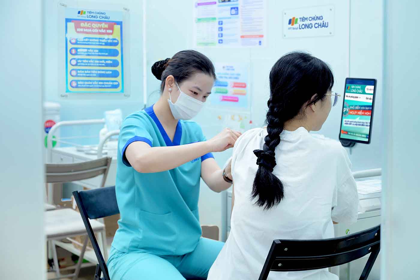 Long Châu tầm soát miễn phí HPV gây ung thư cổ tử cung, vì sức khỏe sinh sản nữ giới- Ảnh 4.