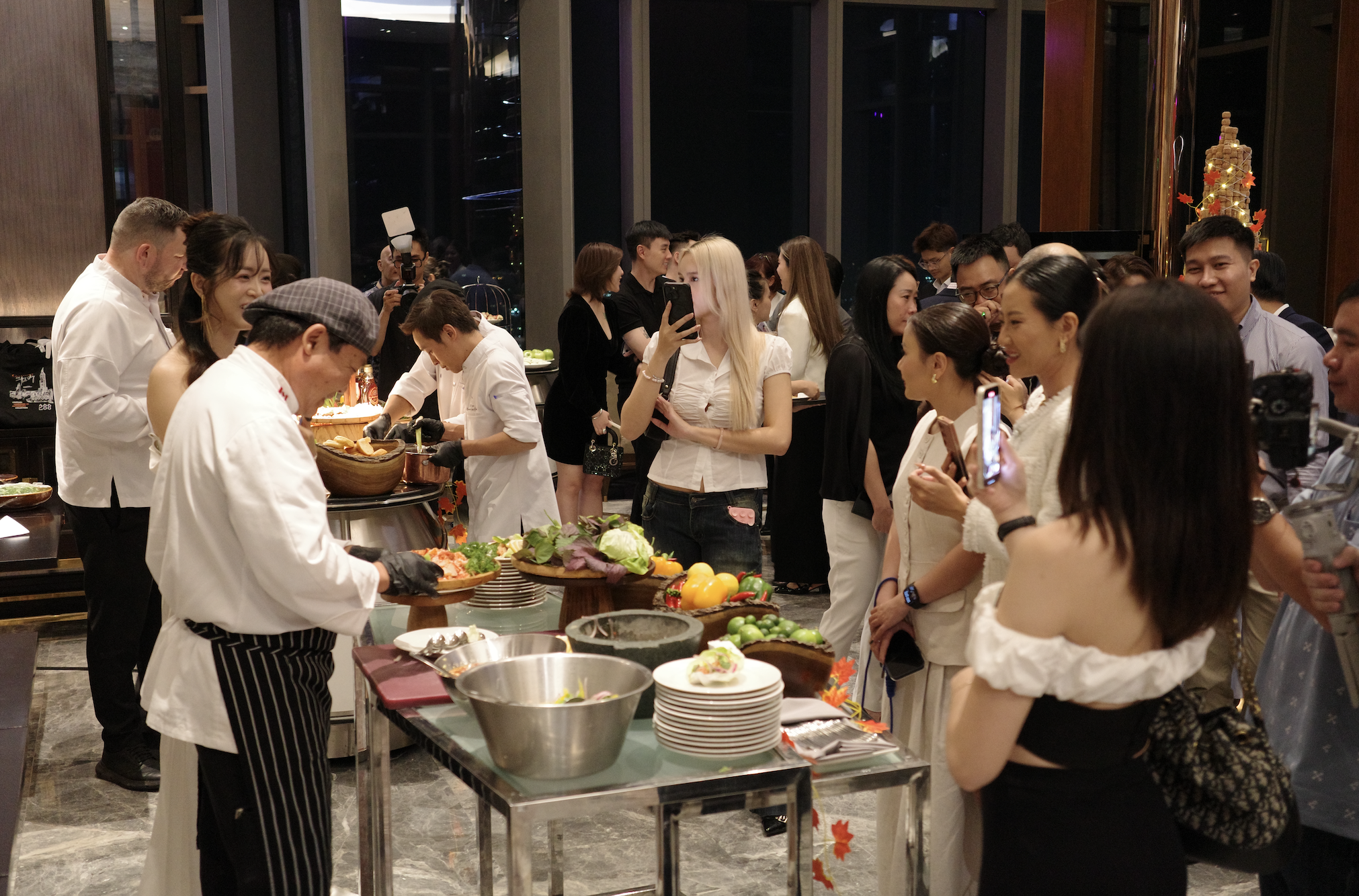 Đầu bếp Canada mang đặc sản Bắc Mỹ đến TP.HCM - Ảnh 3.