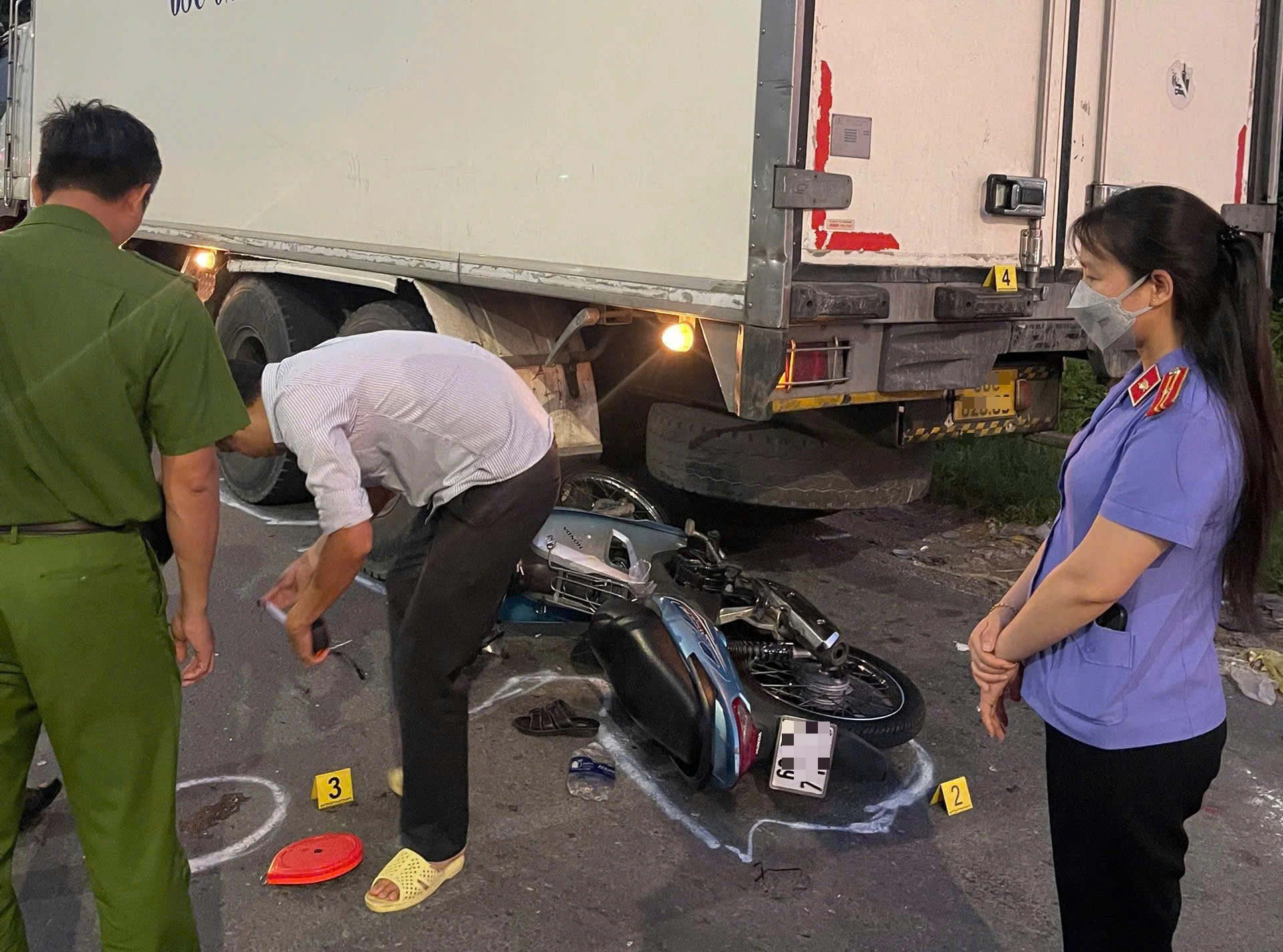 Đồng Tháp: Điều tra vụ tai nạn khiến một người tử vong tại chỗ - Ảnh 1.