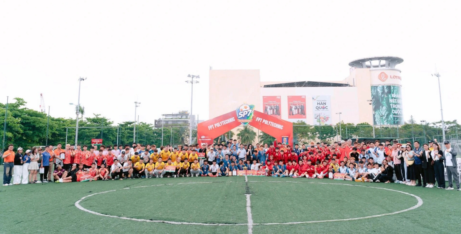 Sau h&agrave;nh tr&igrave;nh rực lửa, FPT Polytechnic Đ&agrave; Nẵng chạm tay c&uacute;p v&agrave;ng SP7 2026- Ảnh 2.