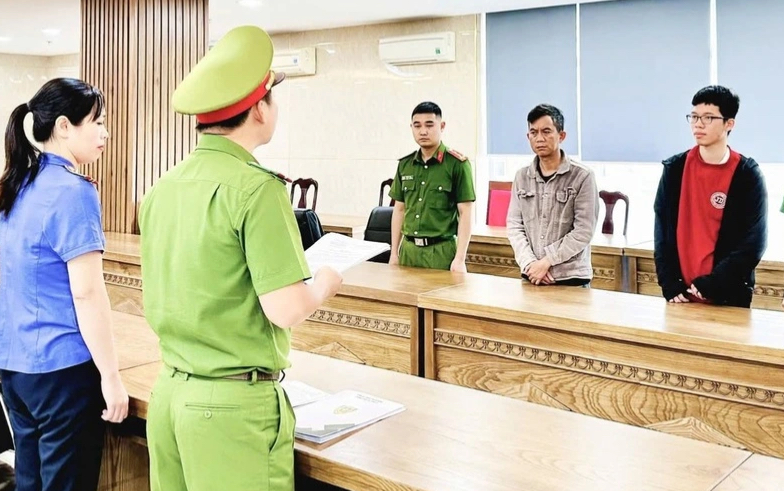  Lập hộ kinh doanh 'ma', xuất bán hóa đơn hơn 2.000 tỉ đồng qua Zalo- Ảnh 1.