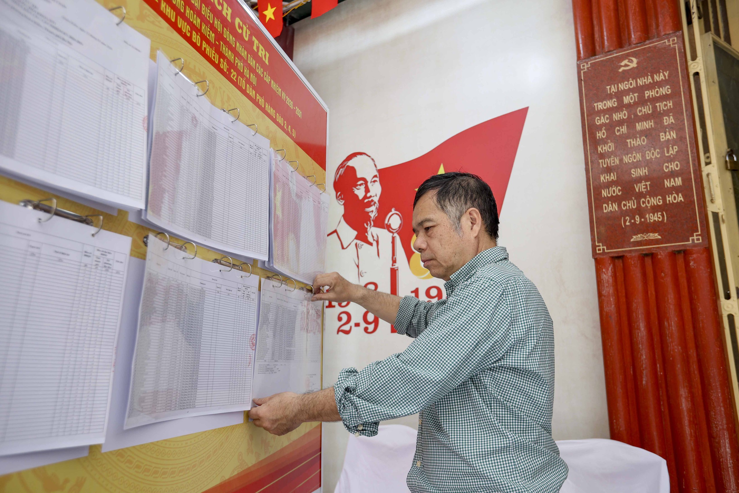 C&aacute;c điểm bầu cử đặc biệt ở H&agrave; Nội sẵn s&agrave;ng cho ng&agrave;y hội lớn to&agrave;n d&acirc;n - Ảnh 2.