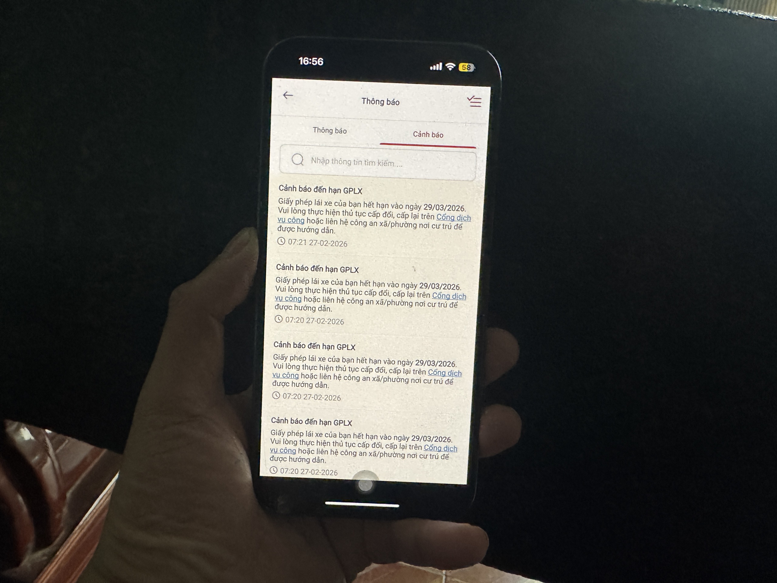 Cục CSGT nhắc người sắp hết hạn GPLX trước 30 ngày qua VNeTraffic - Ảnh 1.