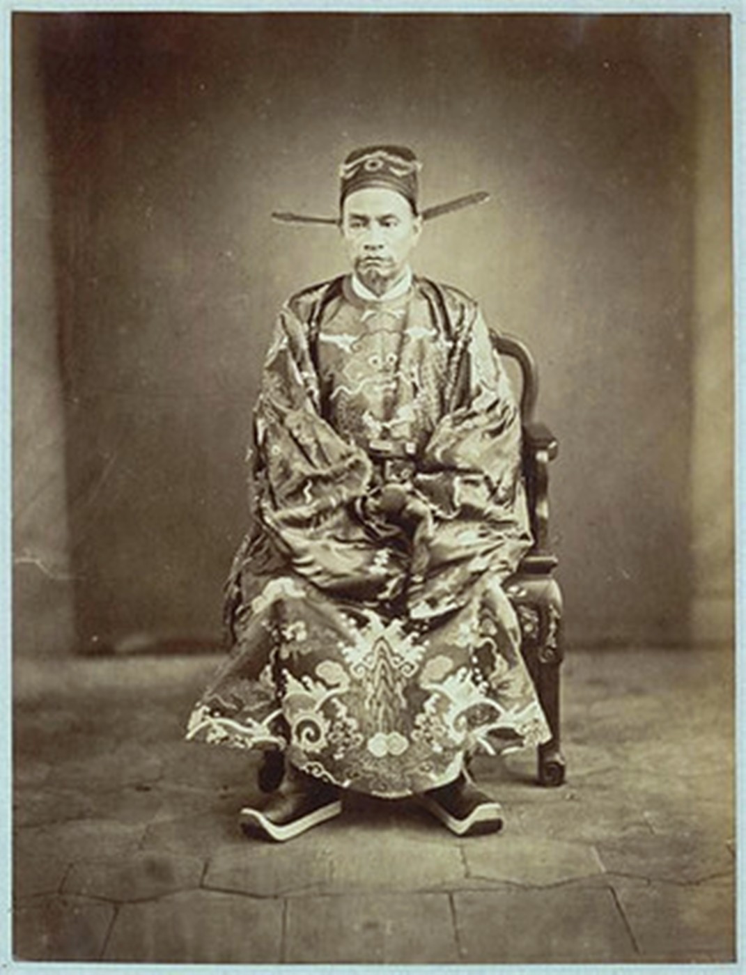 Triều vua Kiến Ph&uacute;c kh&aacute;ng Ph&aacute;p- Ảnh 1.