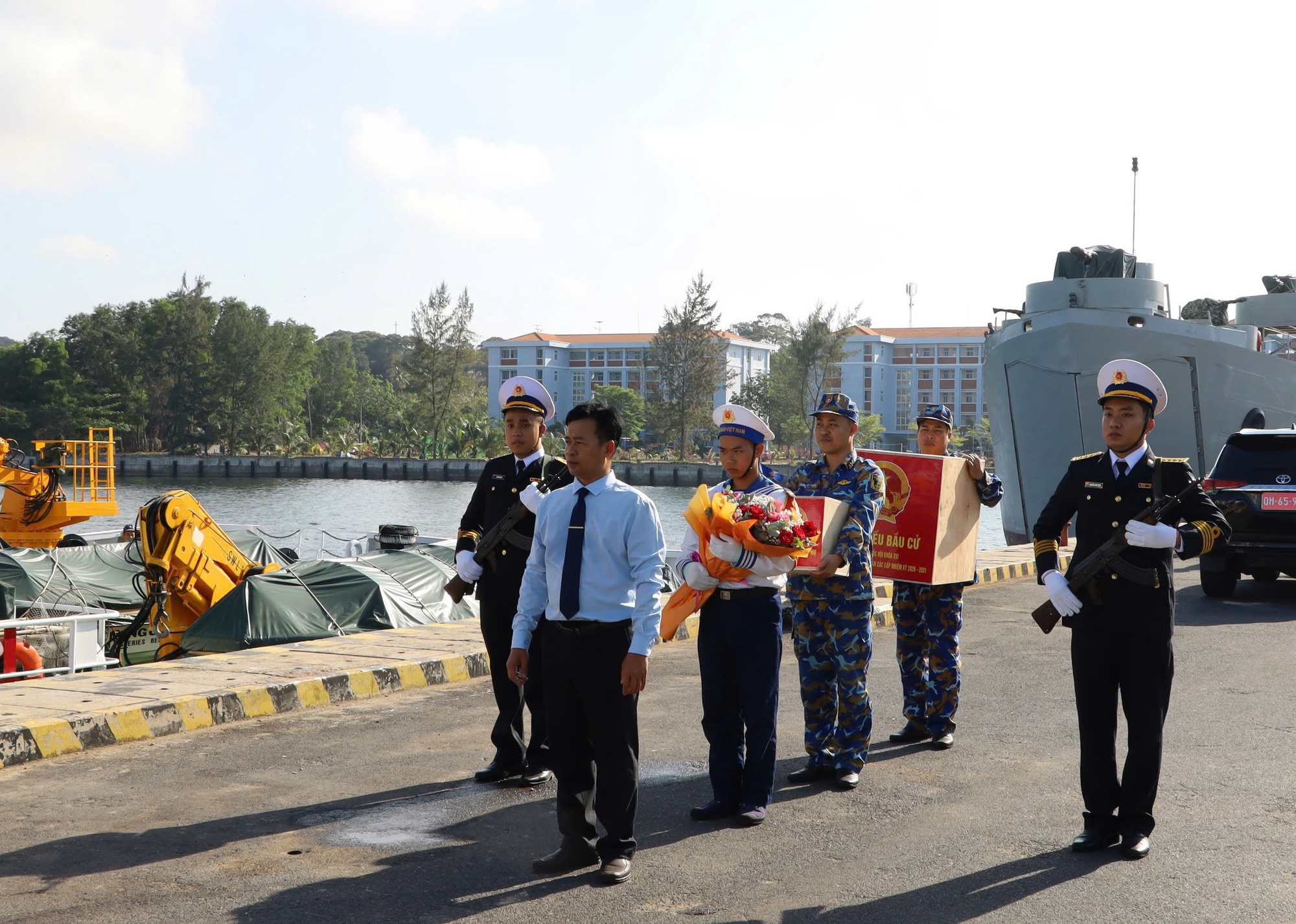 Trường Sa chuẩn bị cho ng&agrave;y hội bầu cử đại biểu Quốc hội năm 2026 - Ảnh 1.