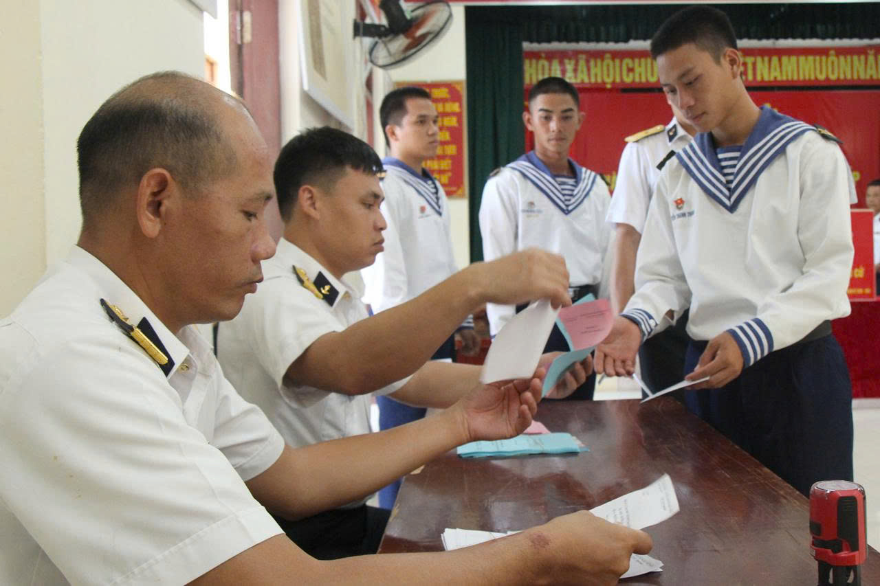 Trường Sa chuẩn bị cho ng&agrave;y hội bầu cử đại biểu Quốc hội năm 2026 - Ảnh 2.