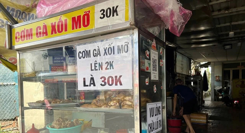 Hàng quán tăng giá, phí ship phụ thu xăng dầu- Ảnh 3.