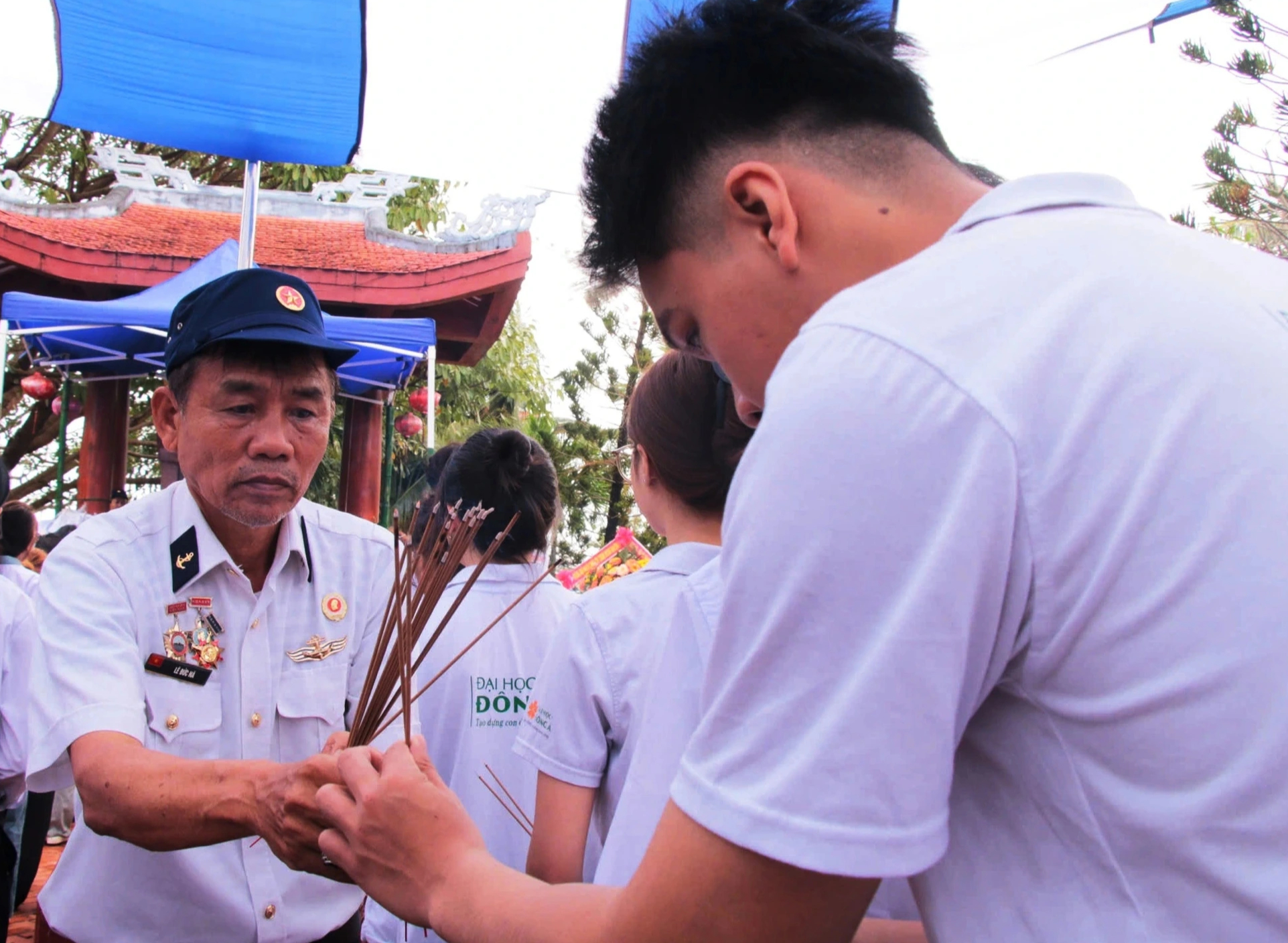  Những cuộc trở về lặng lẽ- Ảnh 6.