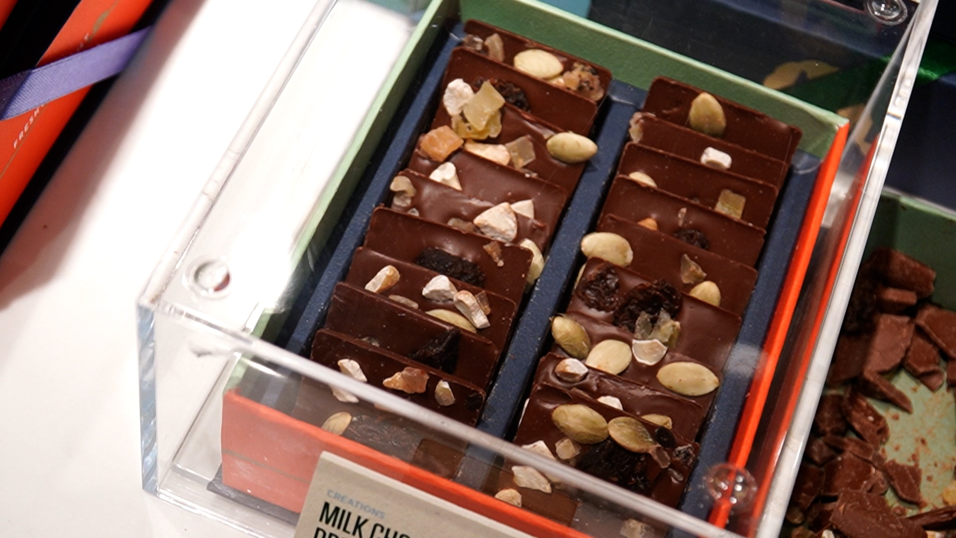  Nữ tặng hoa nam vẫn chưa phổ biến? - Ảnh 2.