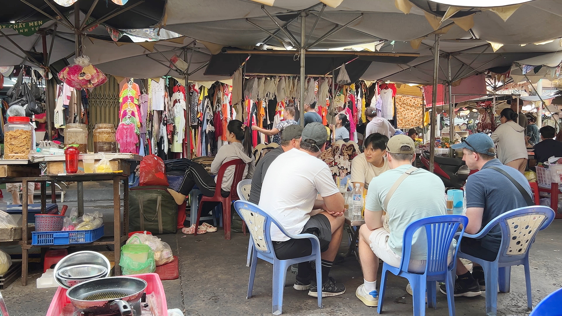 Qu&aacute;n c&agrave; ph&ecirc; vợt Ba L&ugrave; mới &lsquo;mọc&rsquo; ở Chợ Lớn c&oacute; ch&iacute;nh gốc? - Ảnh 7.