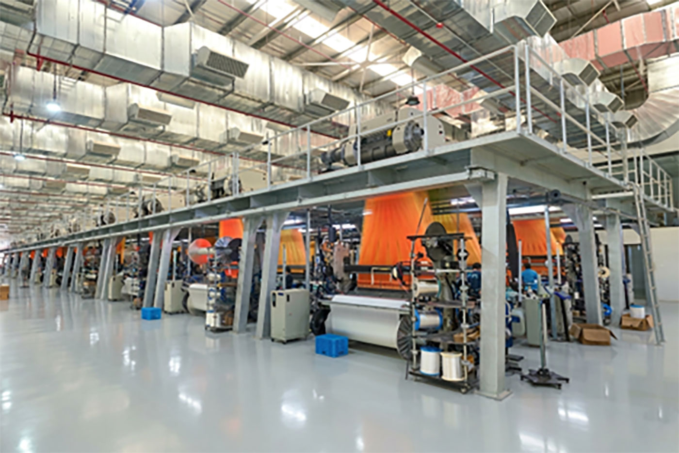 Thái Tuấn - từ chất liệu áo dài đến hệ sinh thái thời trang - Ảnh 4.